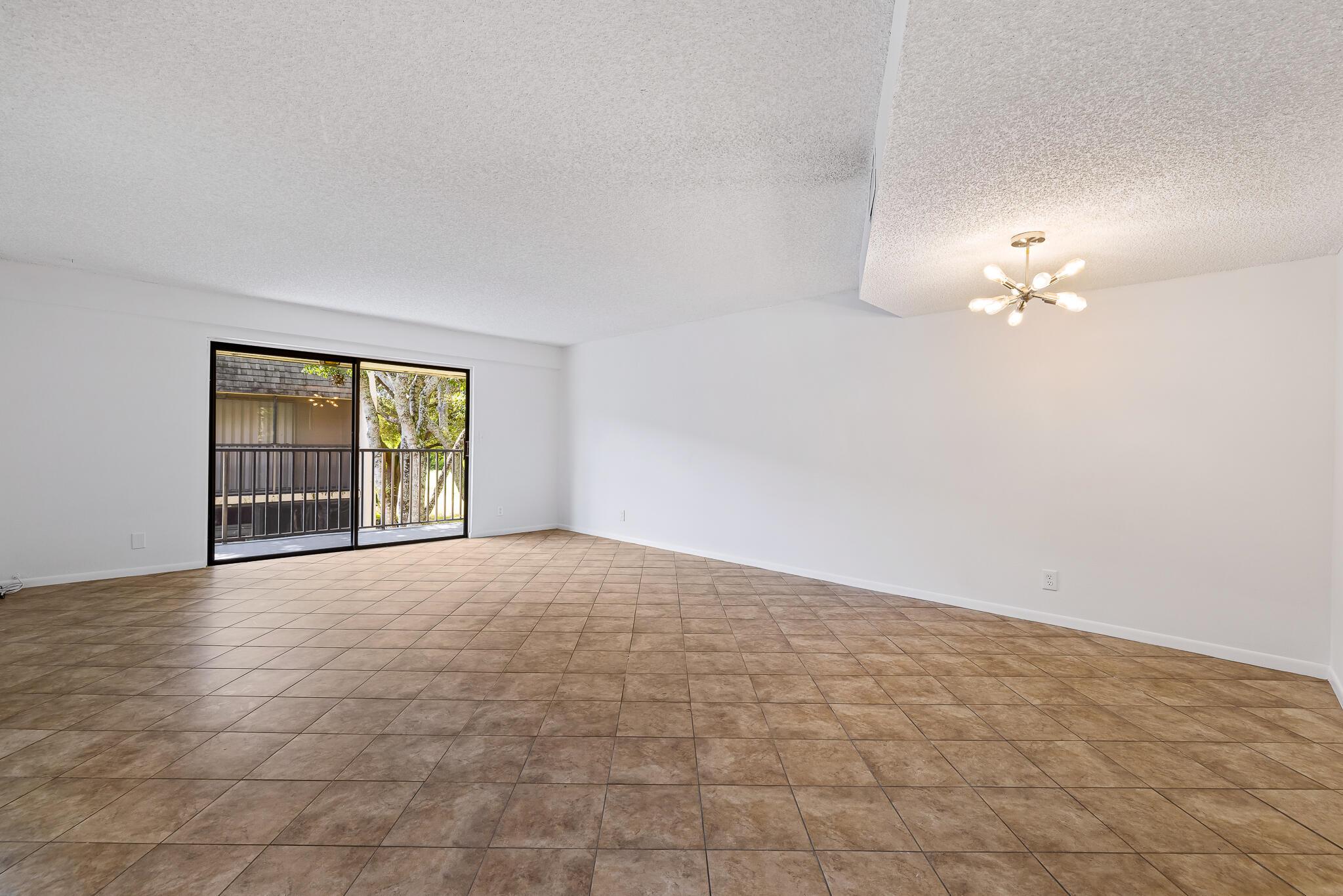 3100 Deer Creek Country Club Boulevard 206