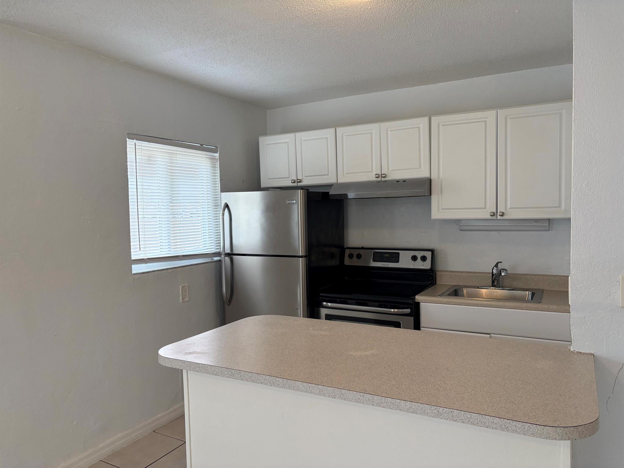 RIVERSIDE ADD AMEN PLAT - Residential Lease