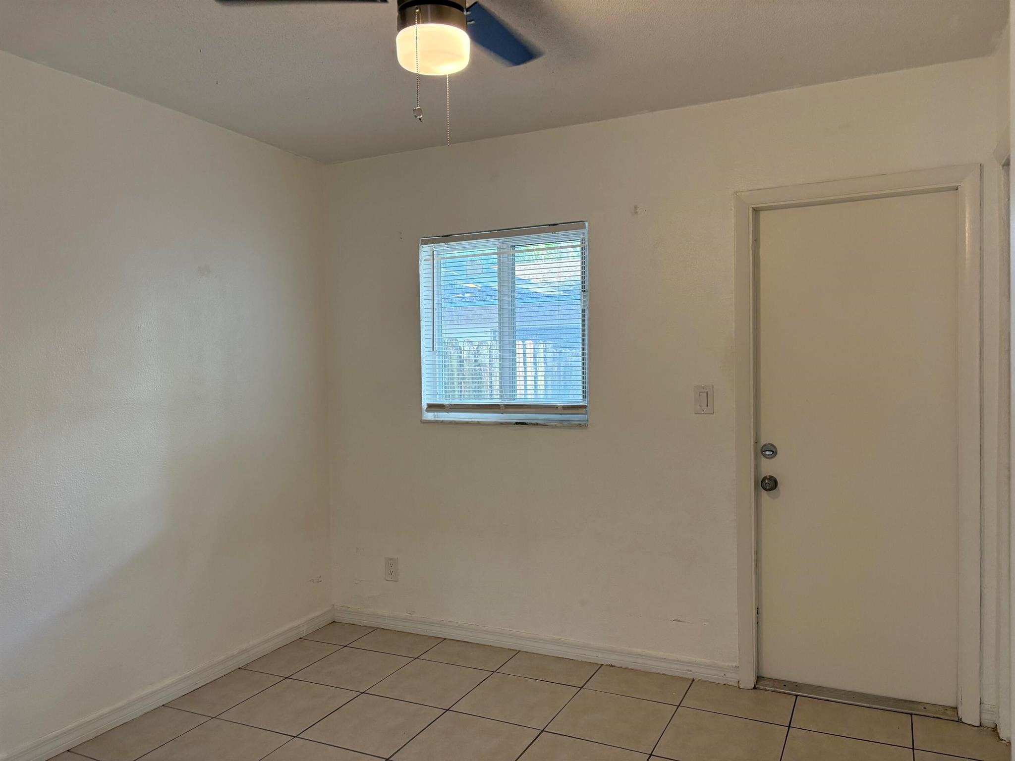 RIVERSIDE ADD AMEN PLAT - Residential Lease