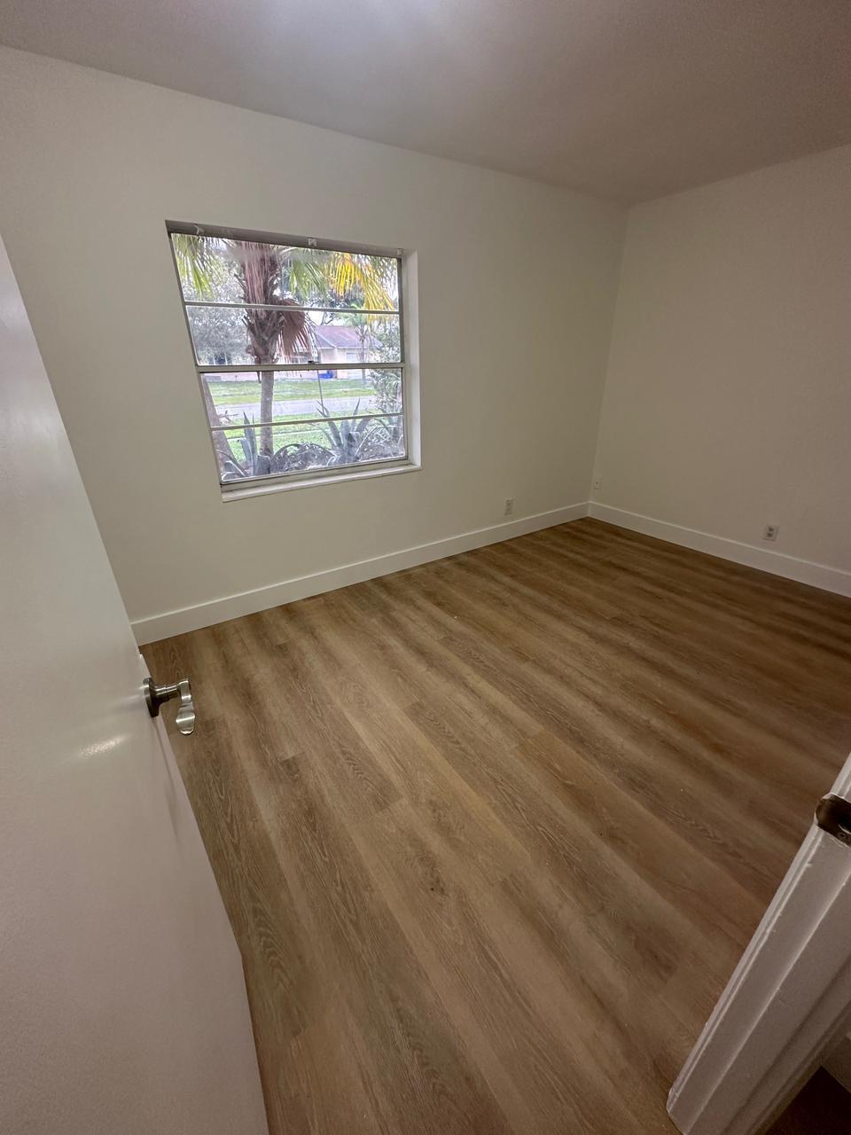 SPANISH ISLES II - Residential Lease