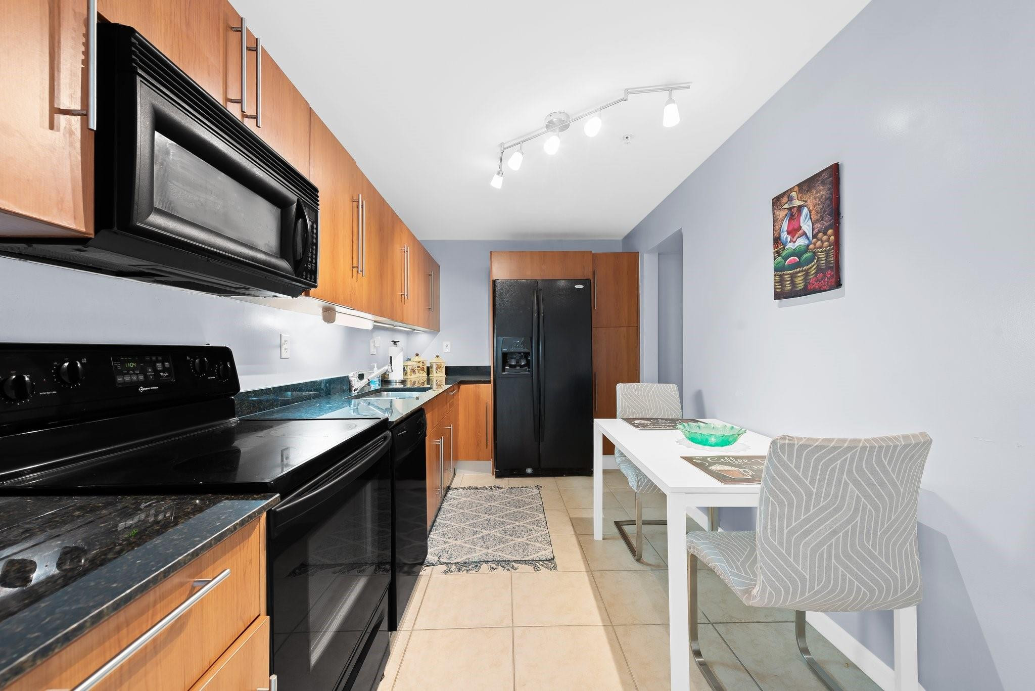 Residence of Hollywood - Residential