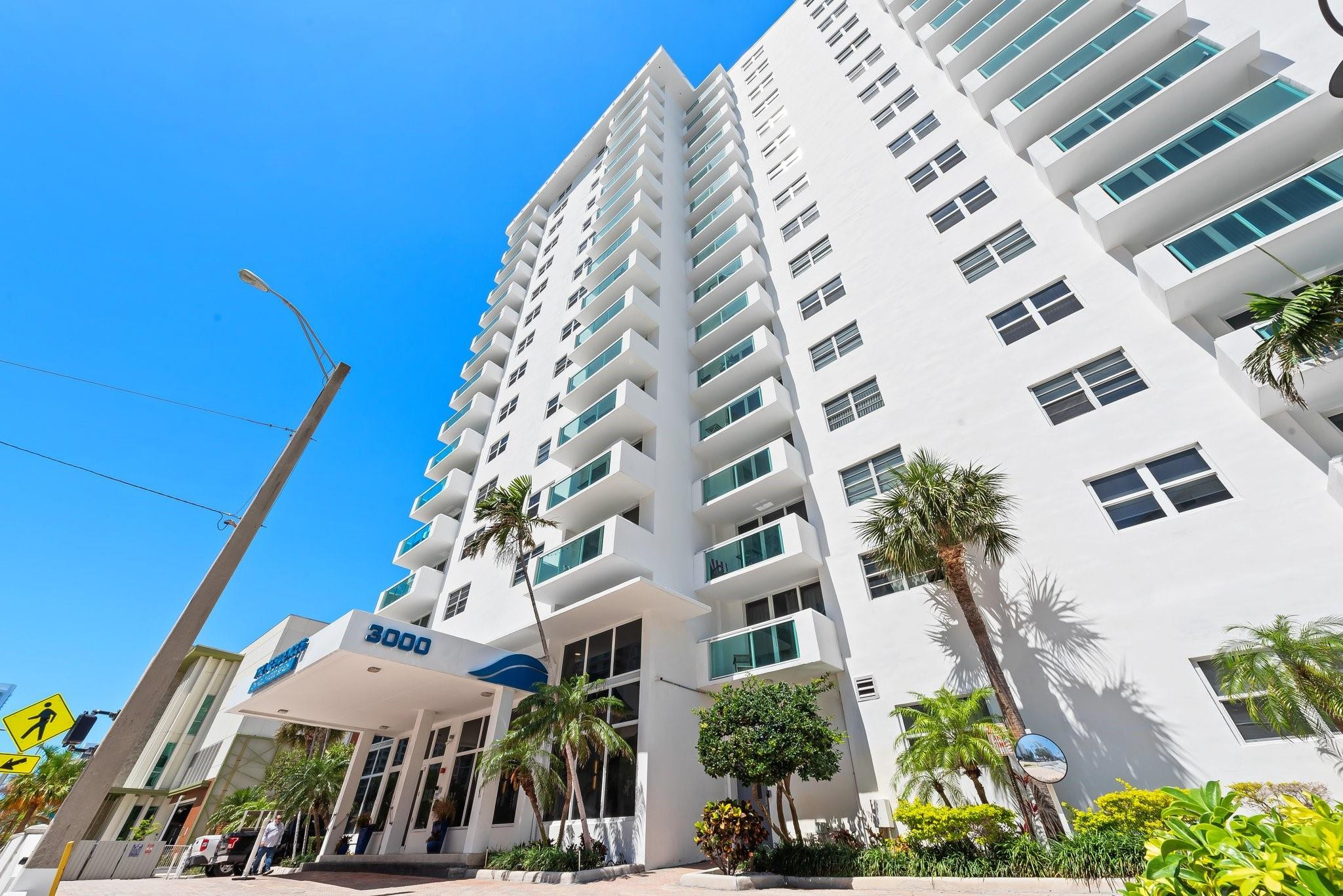 Residence of Hollywood - Residential