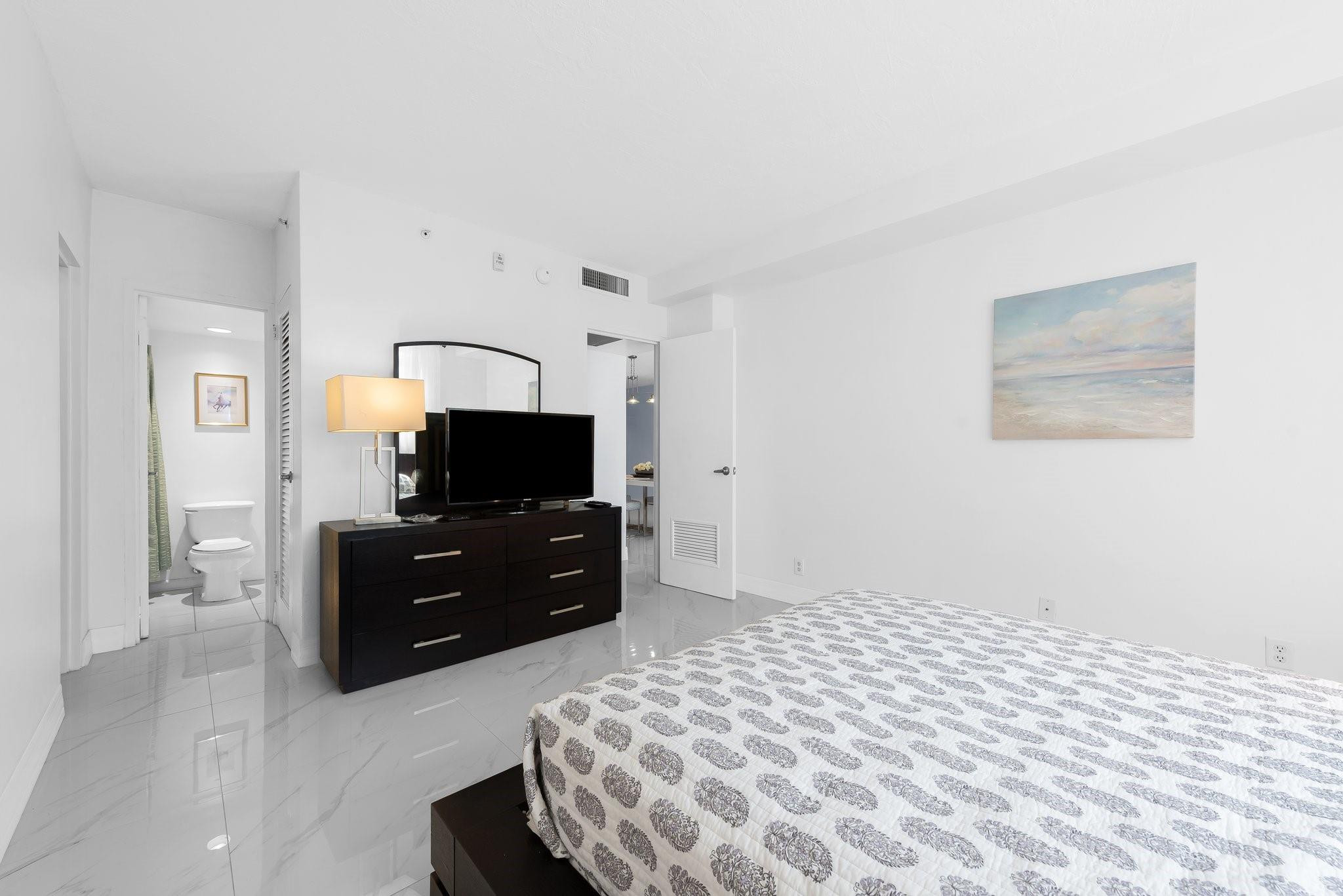 Residence of Hollywood - Residential