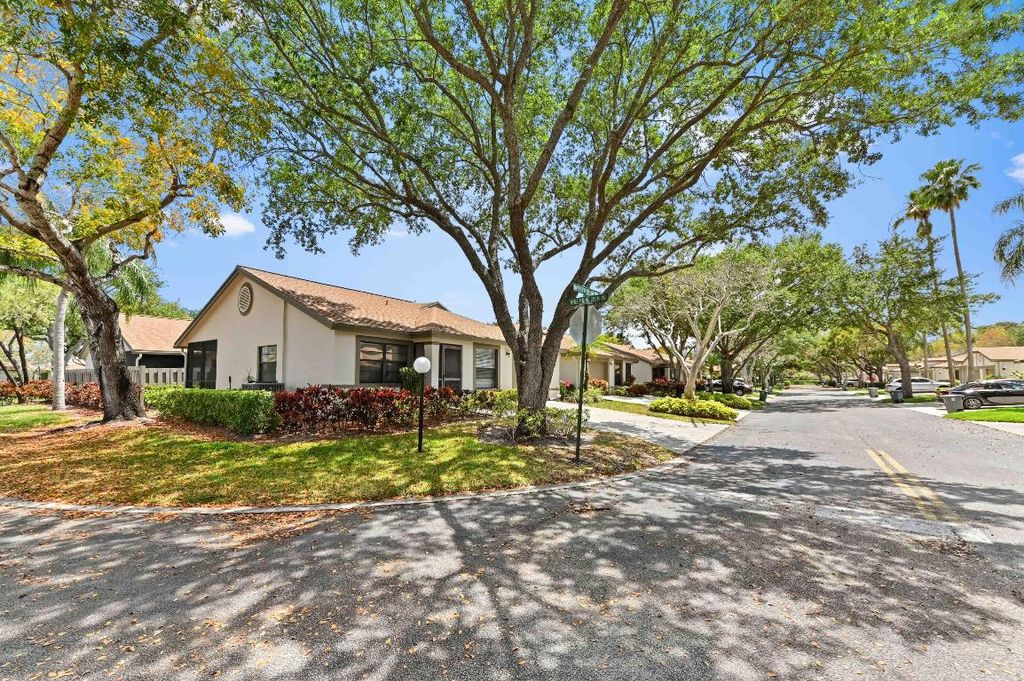 Photo of 18538 Breezy Palm Way, Boca Raton, FL 33496 (MLS # R11080945)