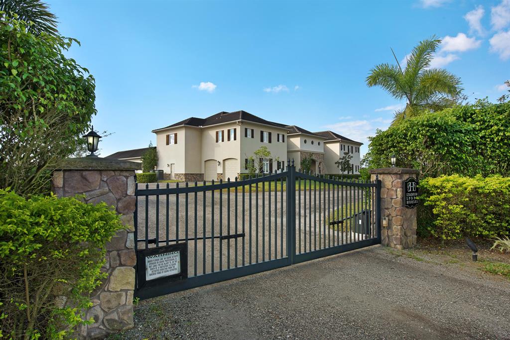 PALM BEACH POINT EAST - Residential