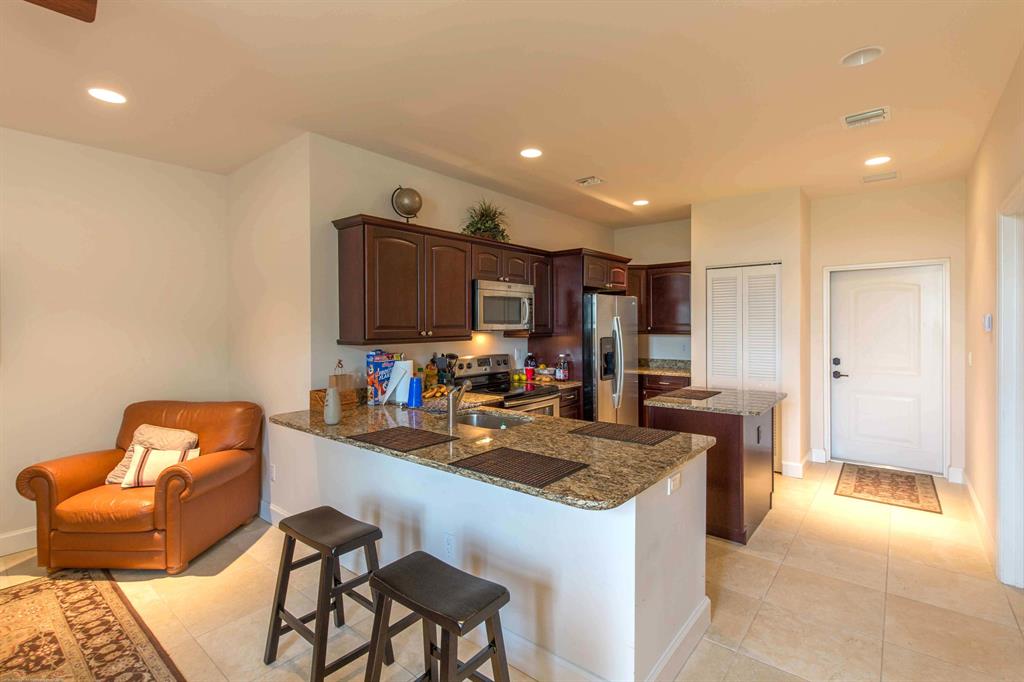 PALM BEACH POINT EAST - Residential