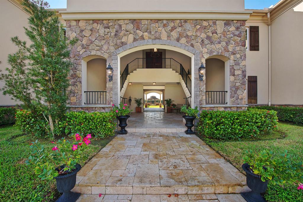 PALM BEACH POINT EAST - Residential