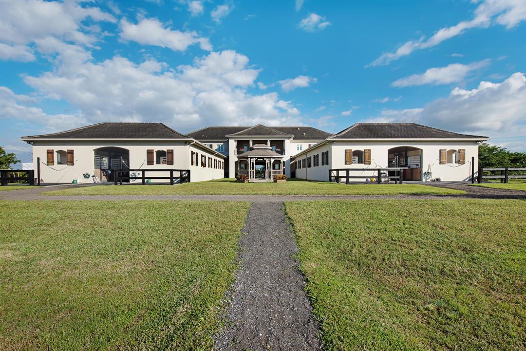 PALM BEACH POINT EAST - Residential