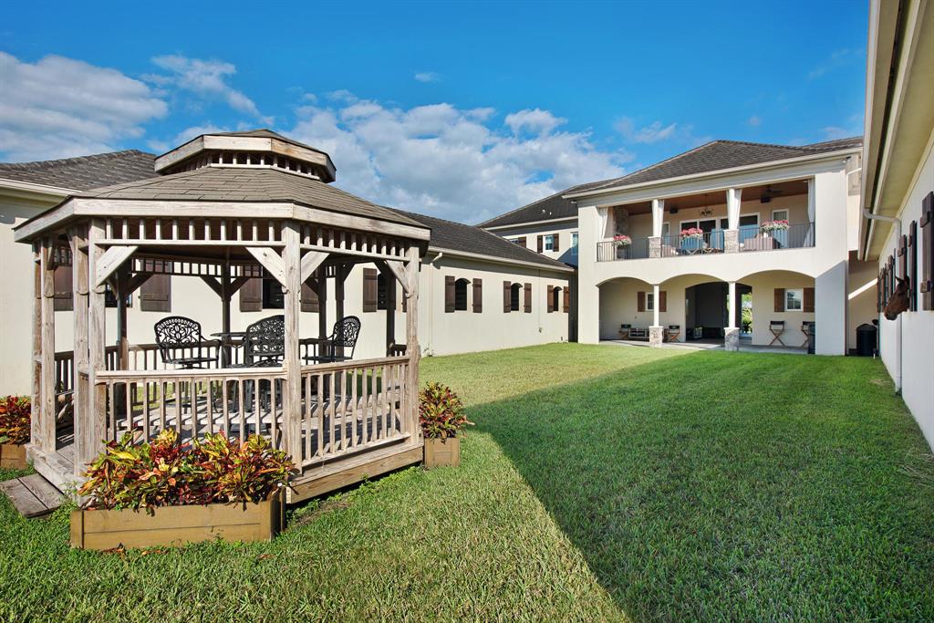 PALM BEACH POINT EAST - Residential