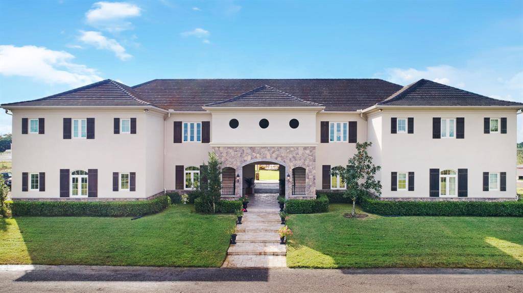 PALM BEACH POINT EAST - Residential