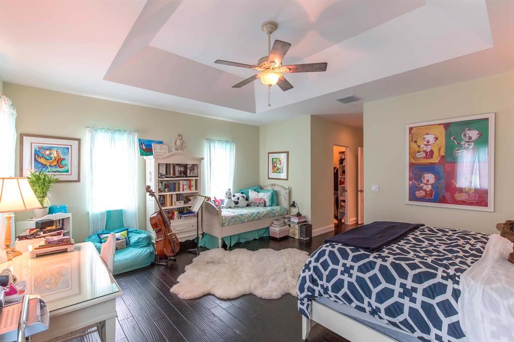 PALM BEACH POINT EAST - Residential