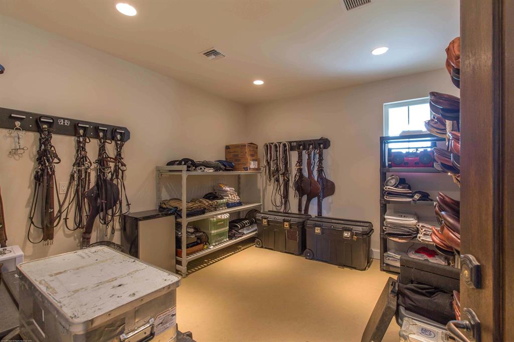 PALM BEACH POINT EAST - Residential