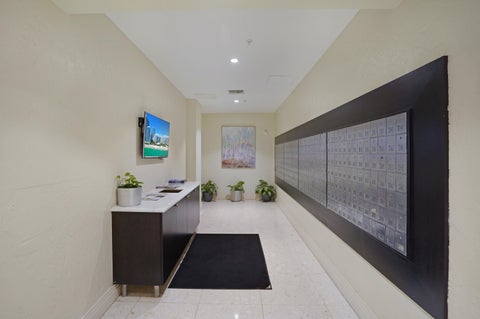 Tiny photo for 3801 S Ocean Drive #8T, Hollywood, FL 33019 (MLS # B26075707)