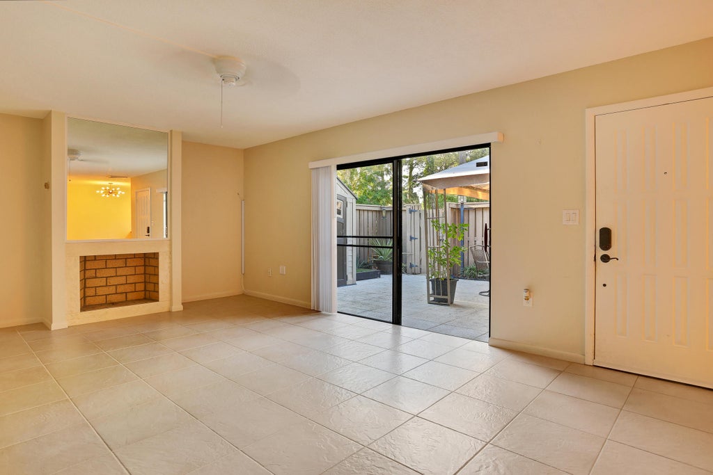 Photo of 1315 13TH Court, Palm Beach Gardens, FL 33410 (MLS # B26092870)