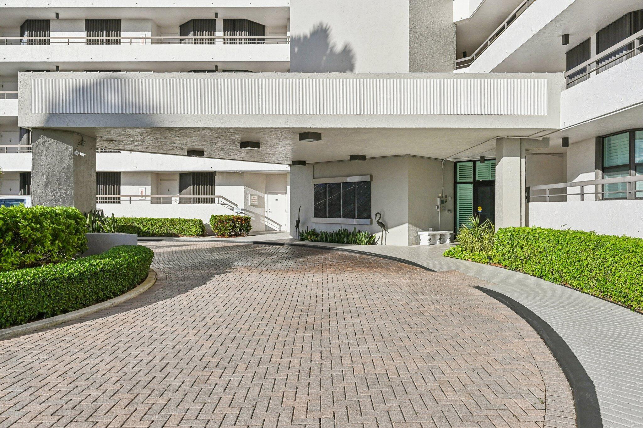 ISLAND DUNES OCEANSIDE CO - Residential Lease