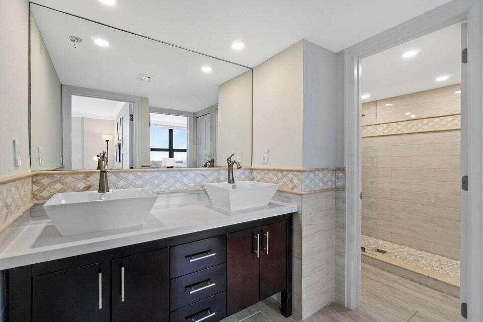 OCEAN TERRACE - Residential Lease