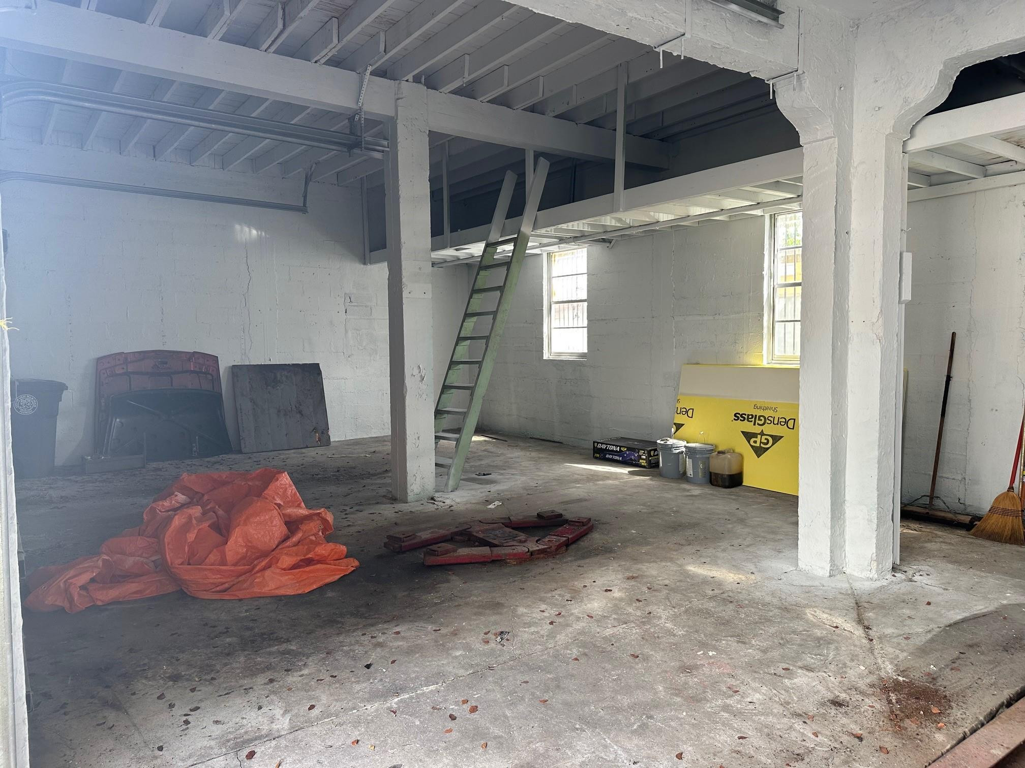 Central Park Add 01 - Land