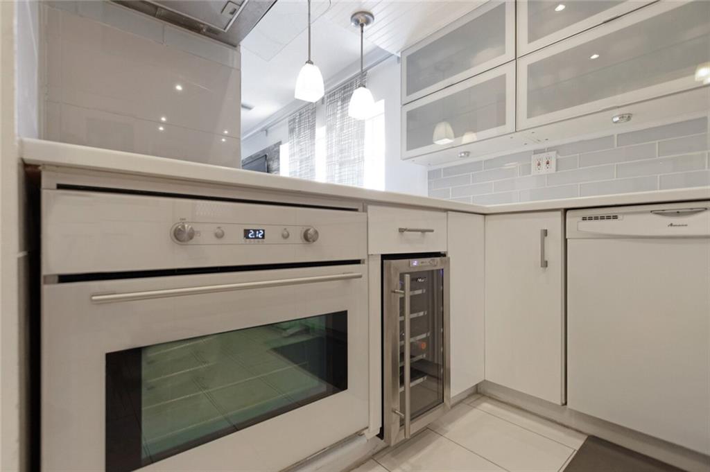 COACH HOUSE EAST & WEST - Residential