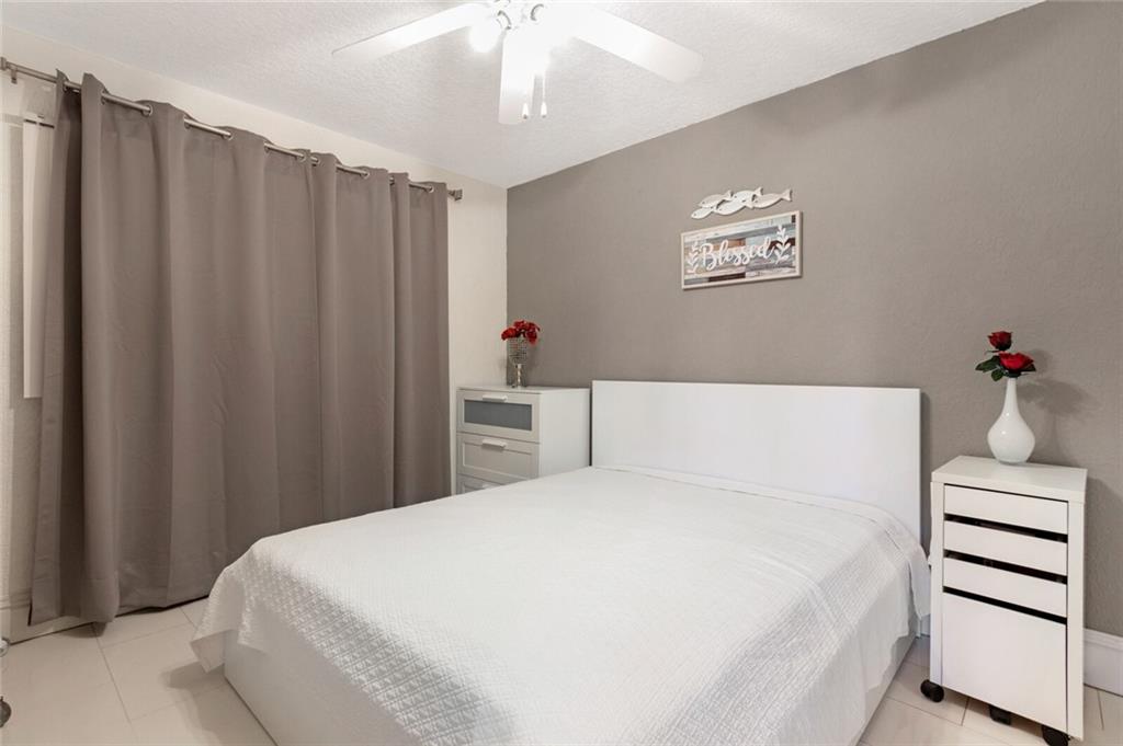 COACH HOUSE EAST & WEST - Residential
