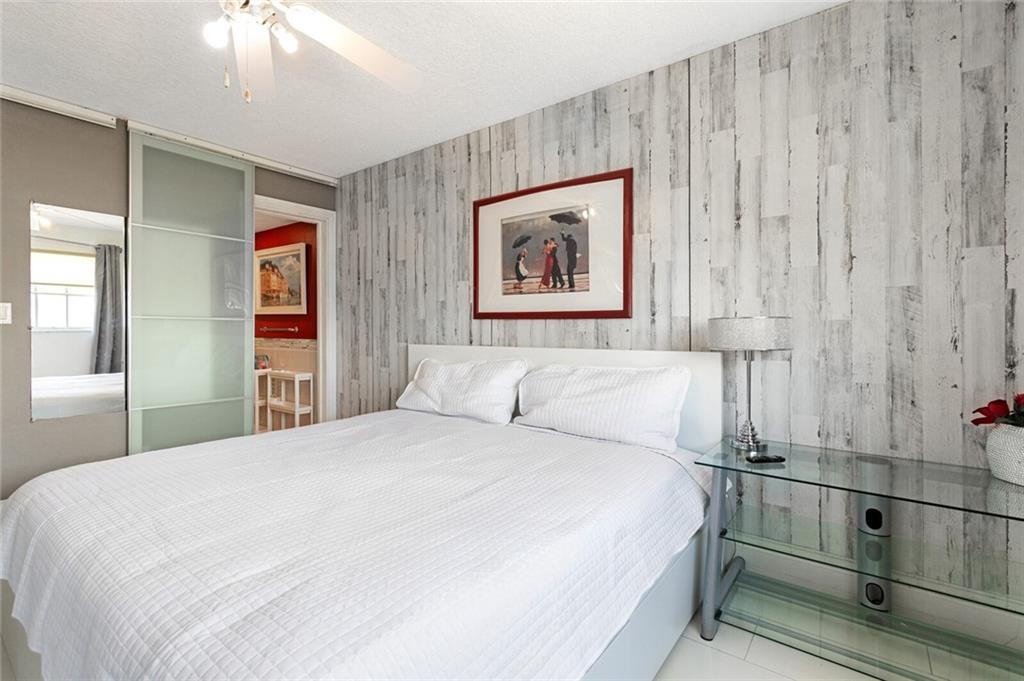 COACH HOUSE EAST & WEST - Residential