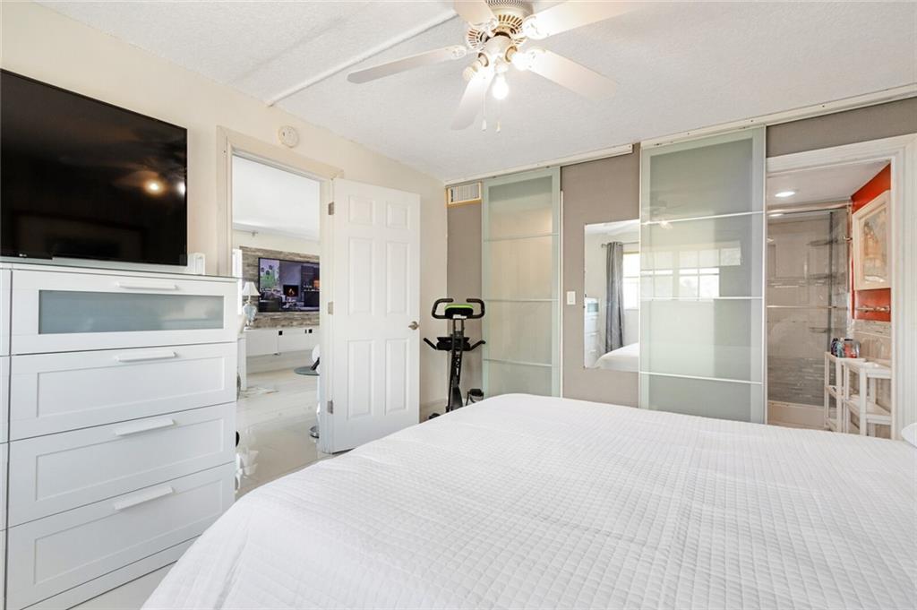 COACH HOUSE EAST & WEST - Residential