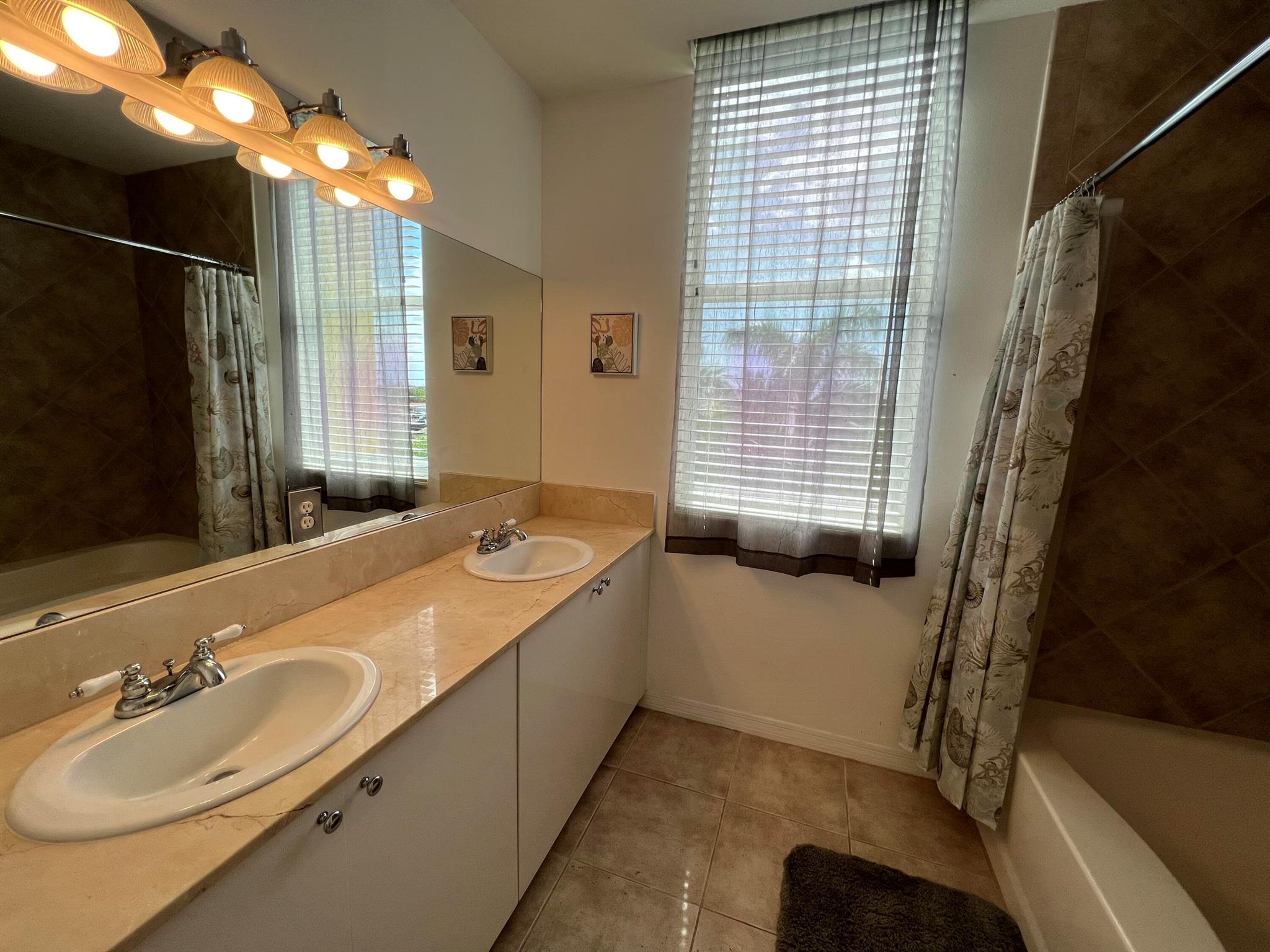 MOORINGS AT LANTANA CONDO - Residential