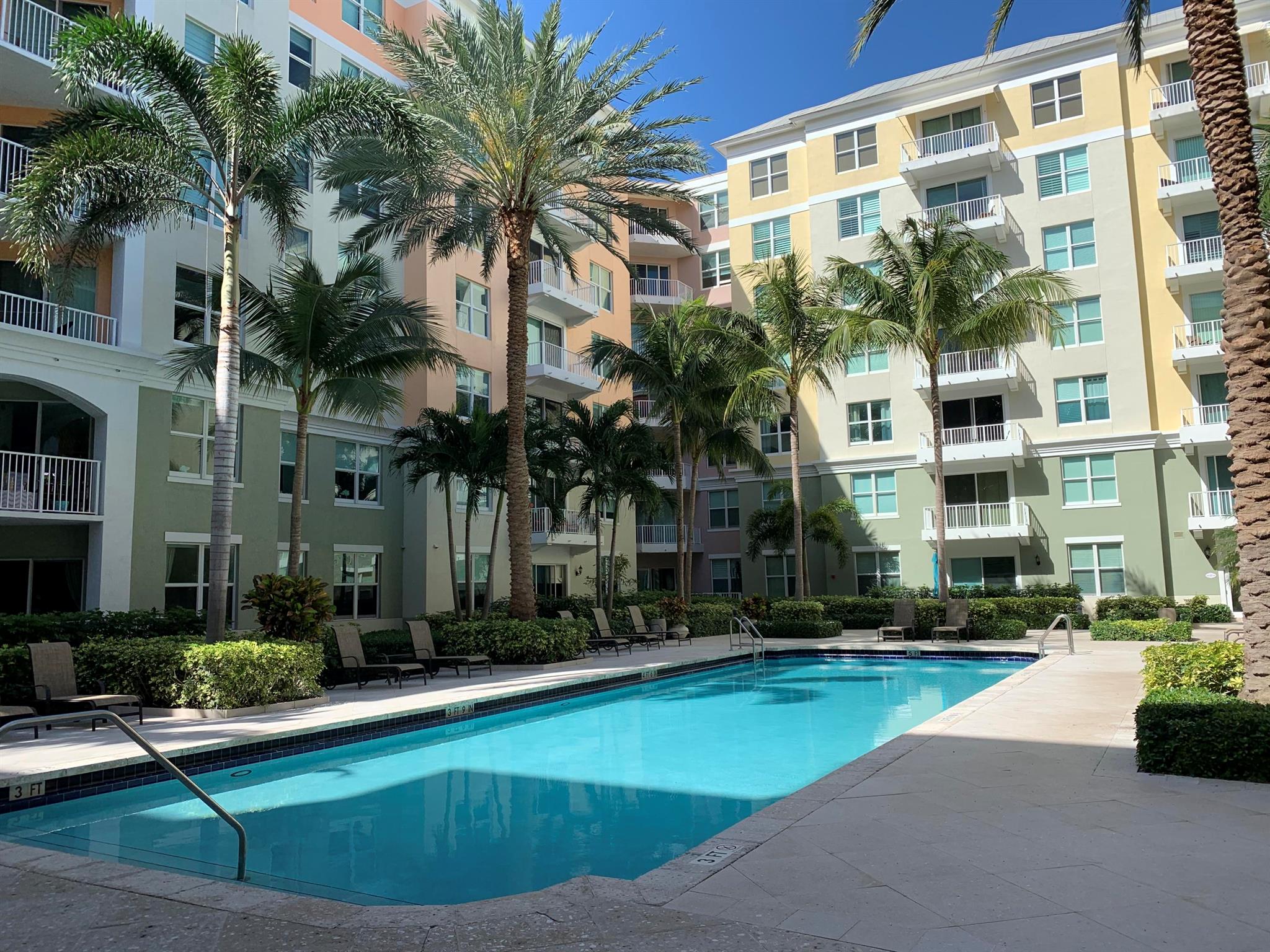 MOORINGS AT LANTANA CONDO - Residential