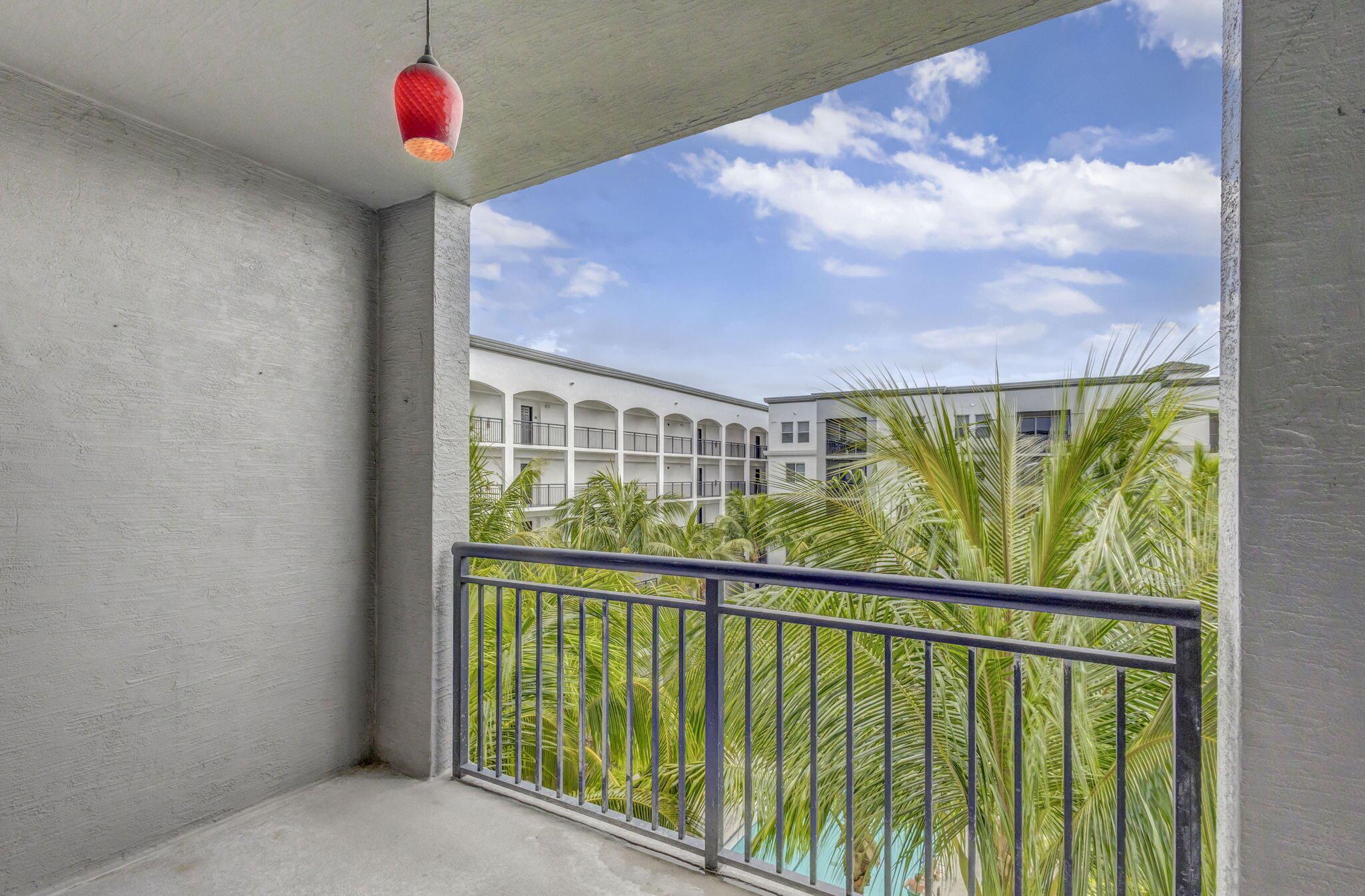 1660 Renaissance Commons Boulevard 2525