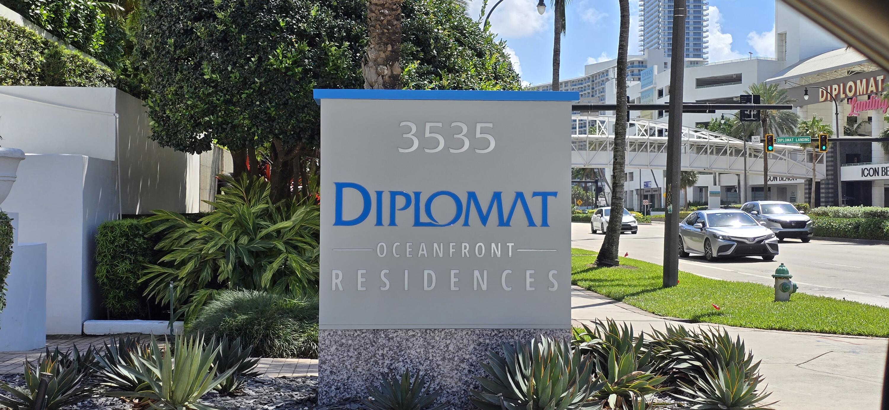 DIPLOMAT OCEANFRONT RESIDENCES - Residential
