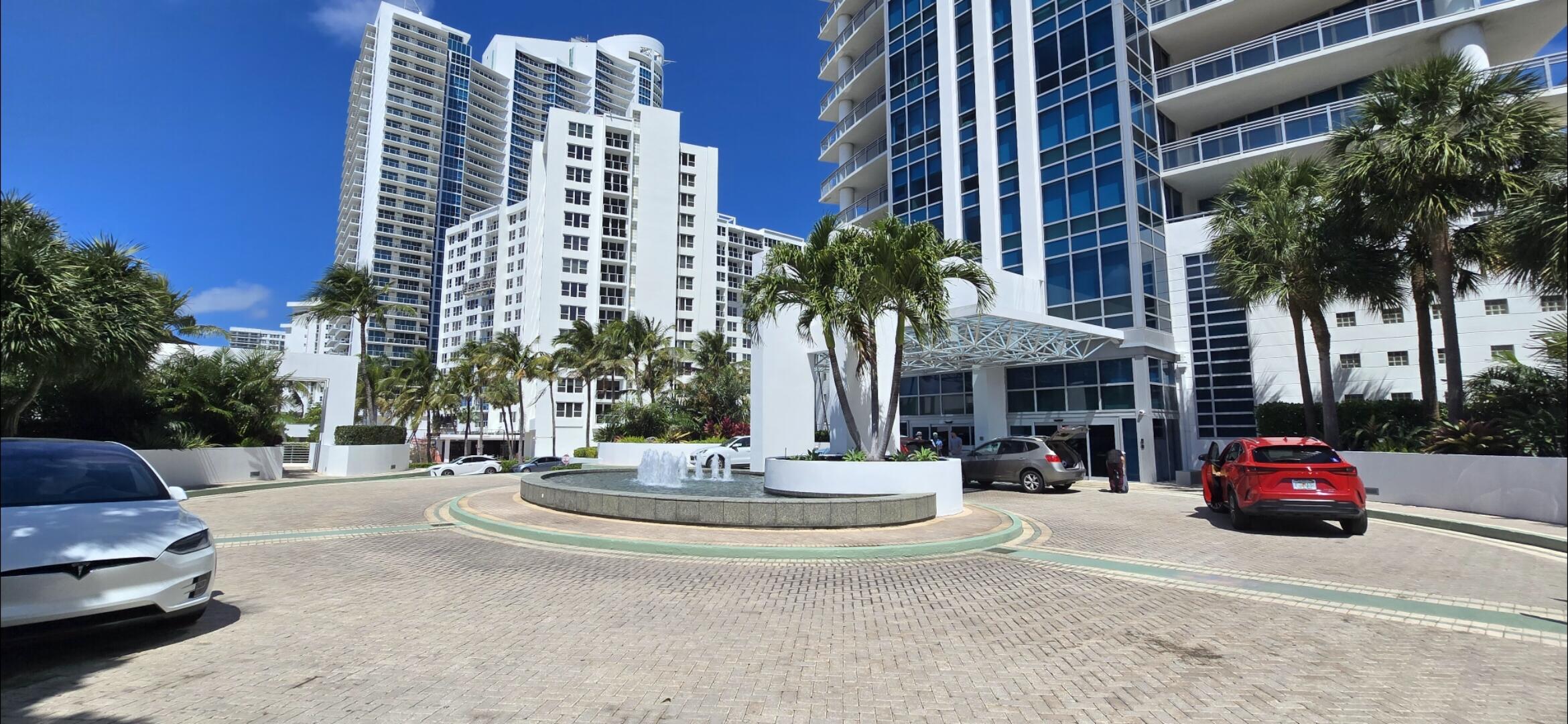 DIPLOMAT OCEANFRONT RESIDENCES - Residential