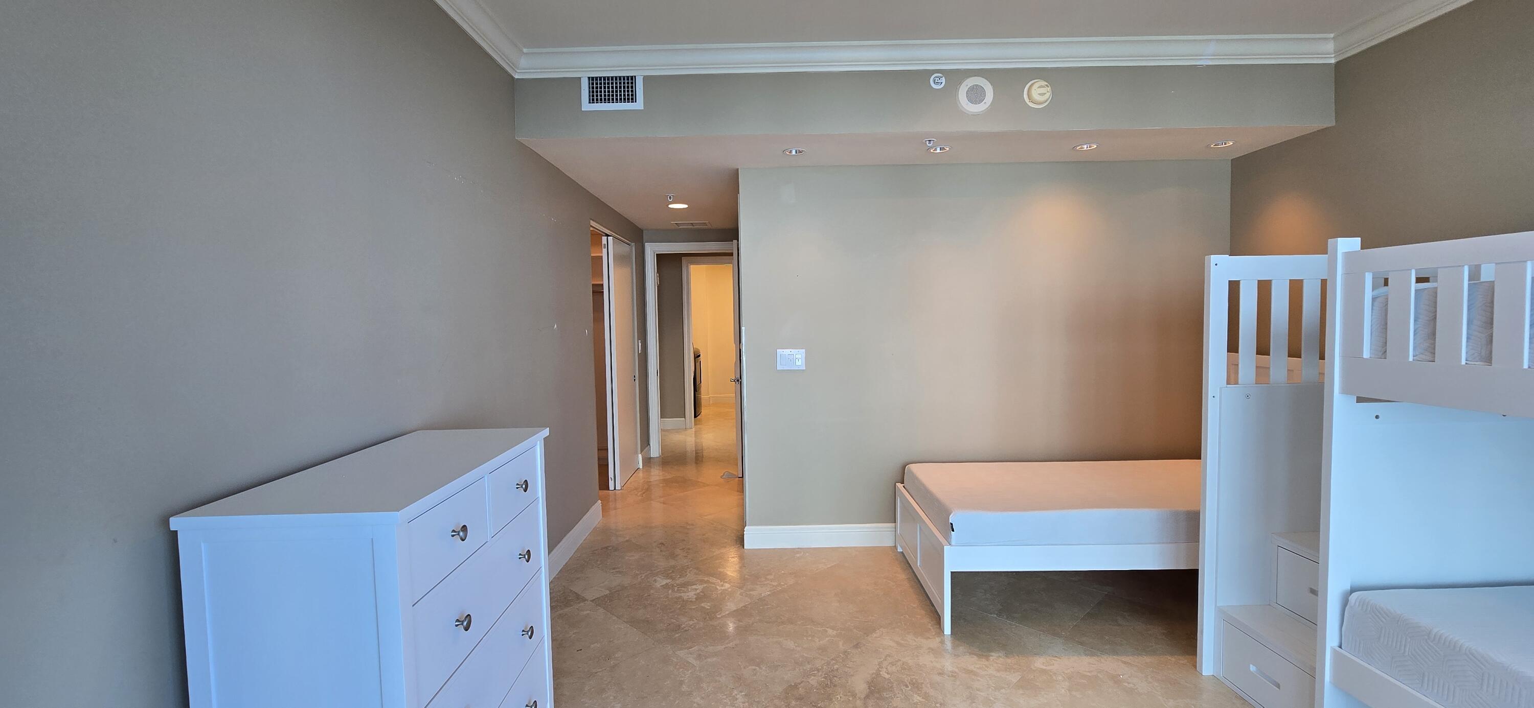 DIPLOMAT OCEANFRONT RESIDENCES - Residential