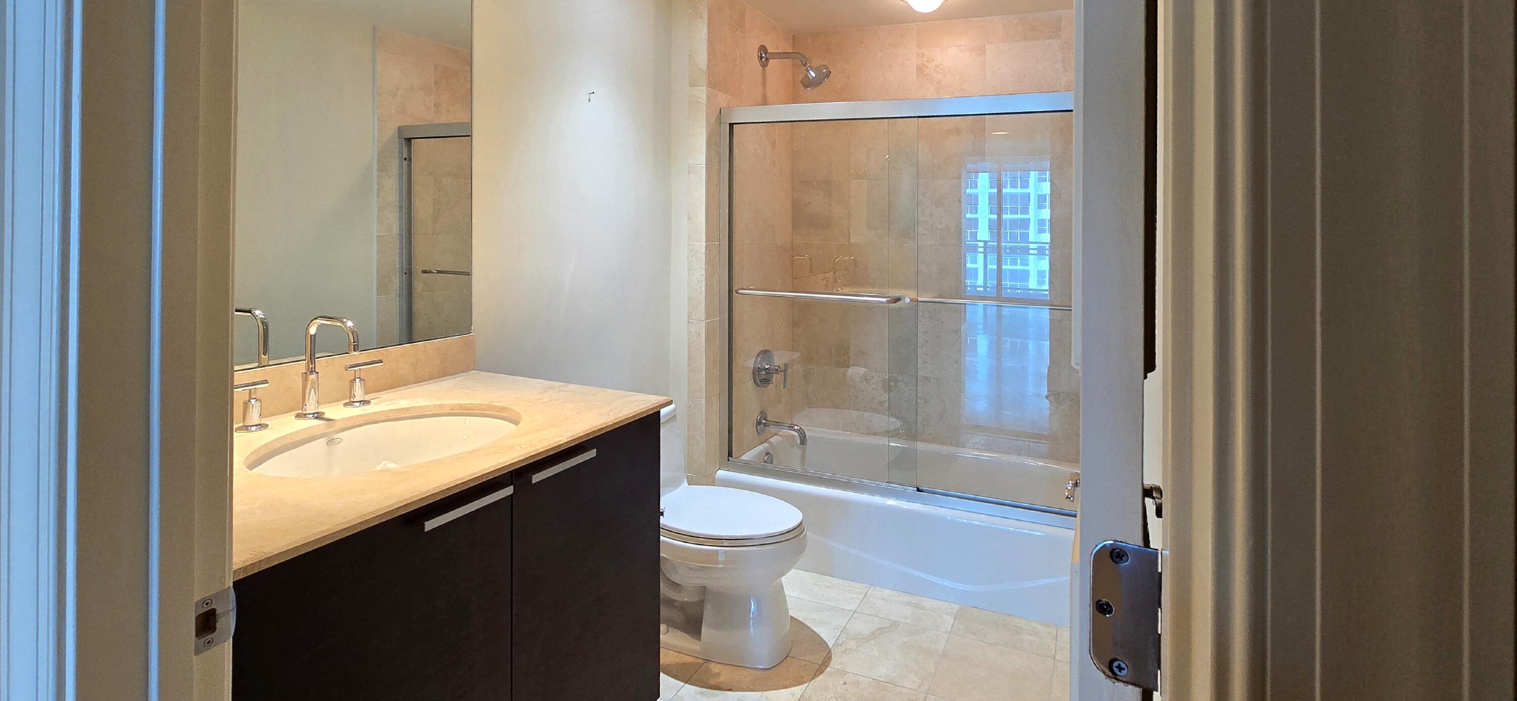 DIPLOMAT OCEANFRONT RESIDENCES - Residential