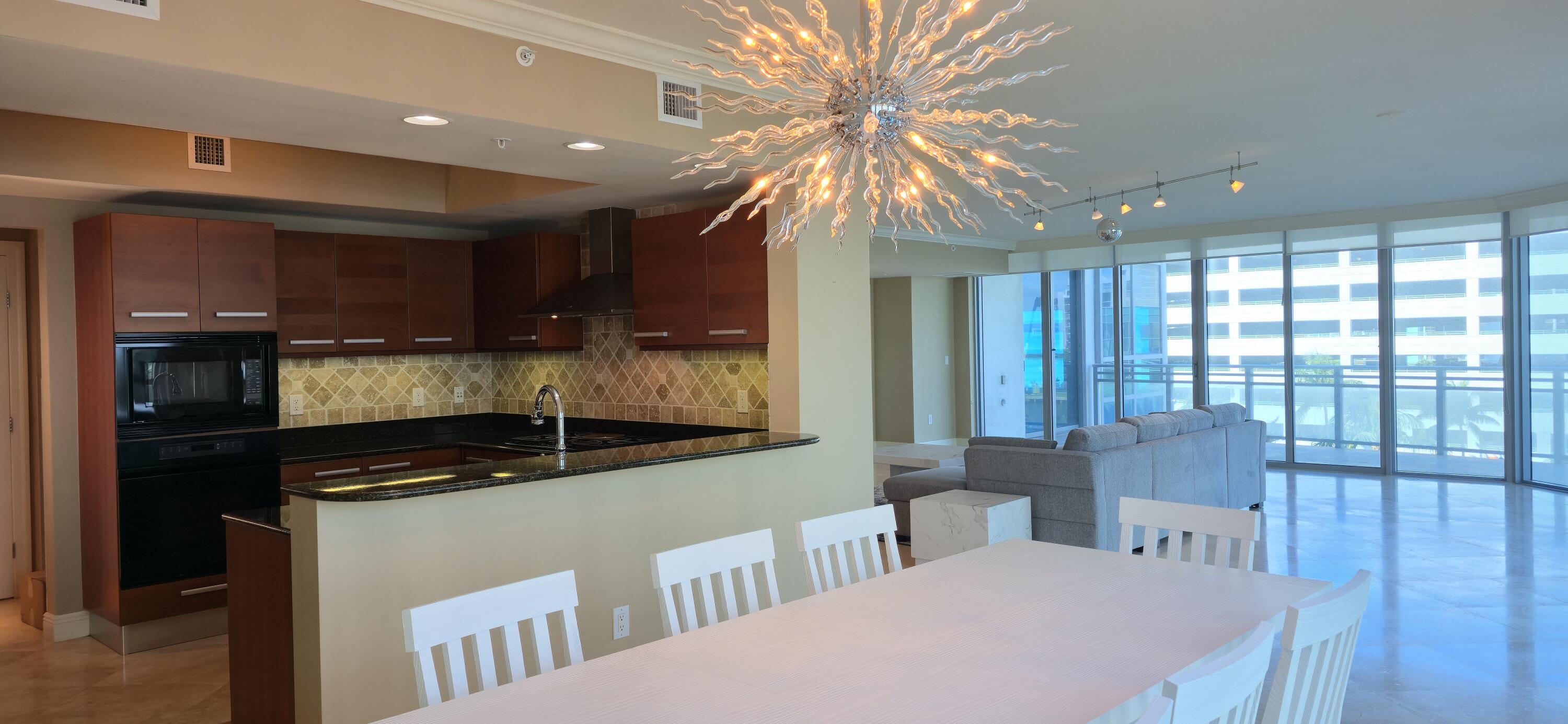 DIPLOMAT OCEANFRONT RESIDENCES - Residential