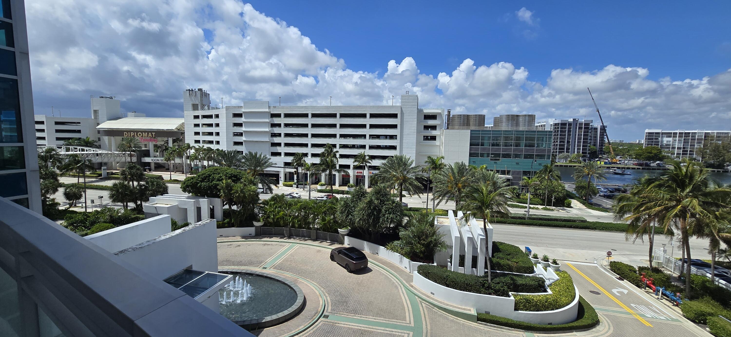 DIPLOMAT OCEANFRONT RESIDENCES - Residential