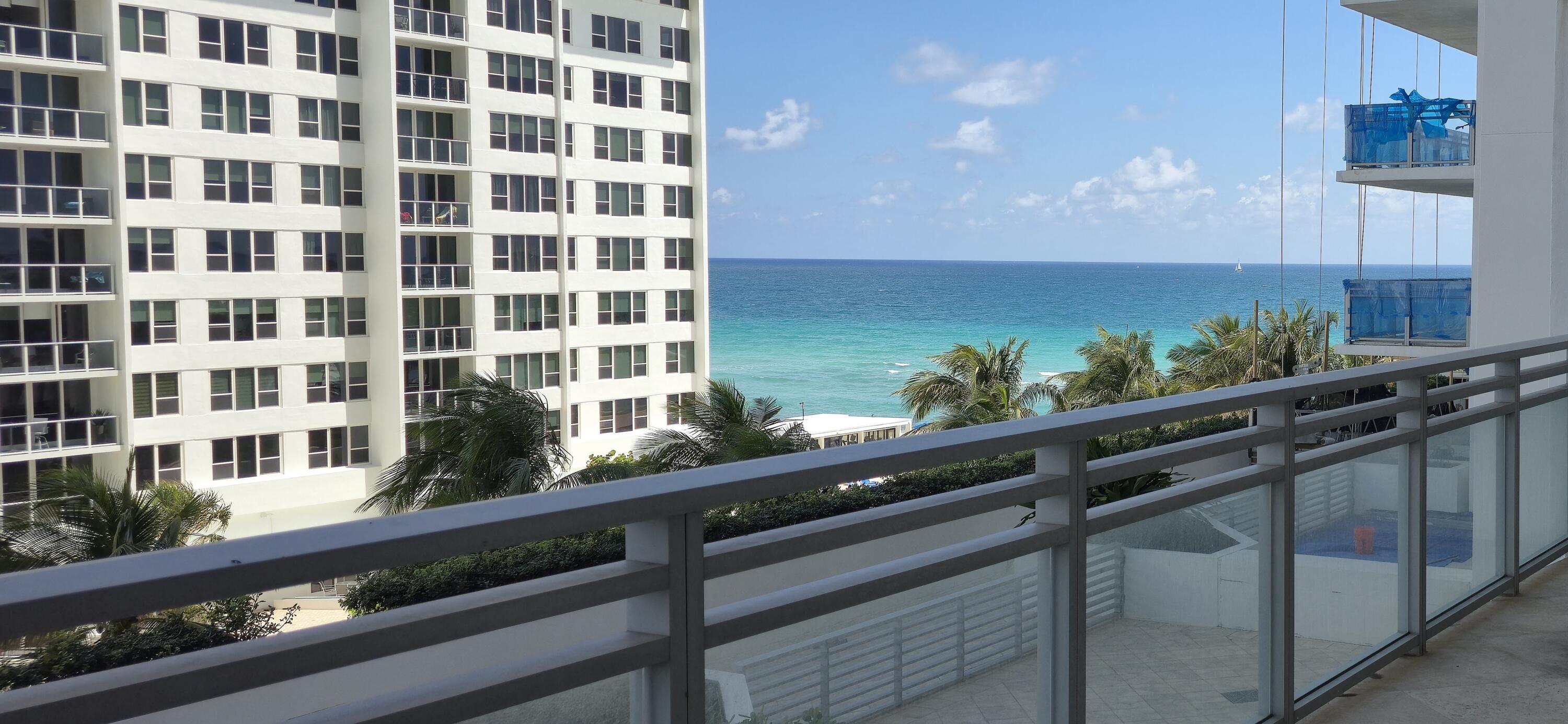 DIPLOMAT OCEANFRONT RESIDENCES - Residential