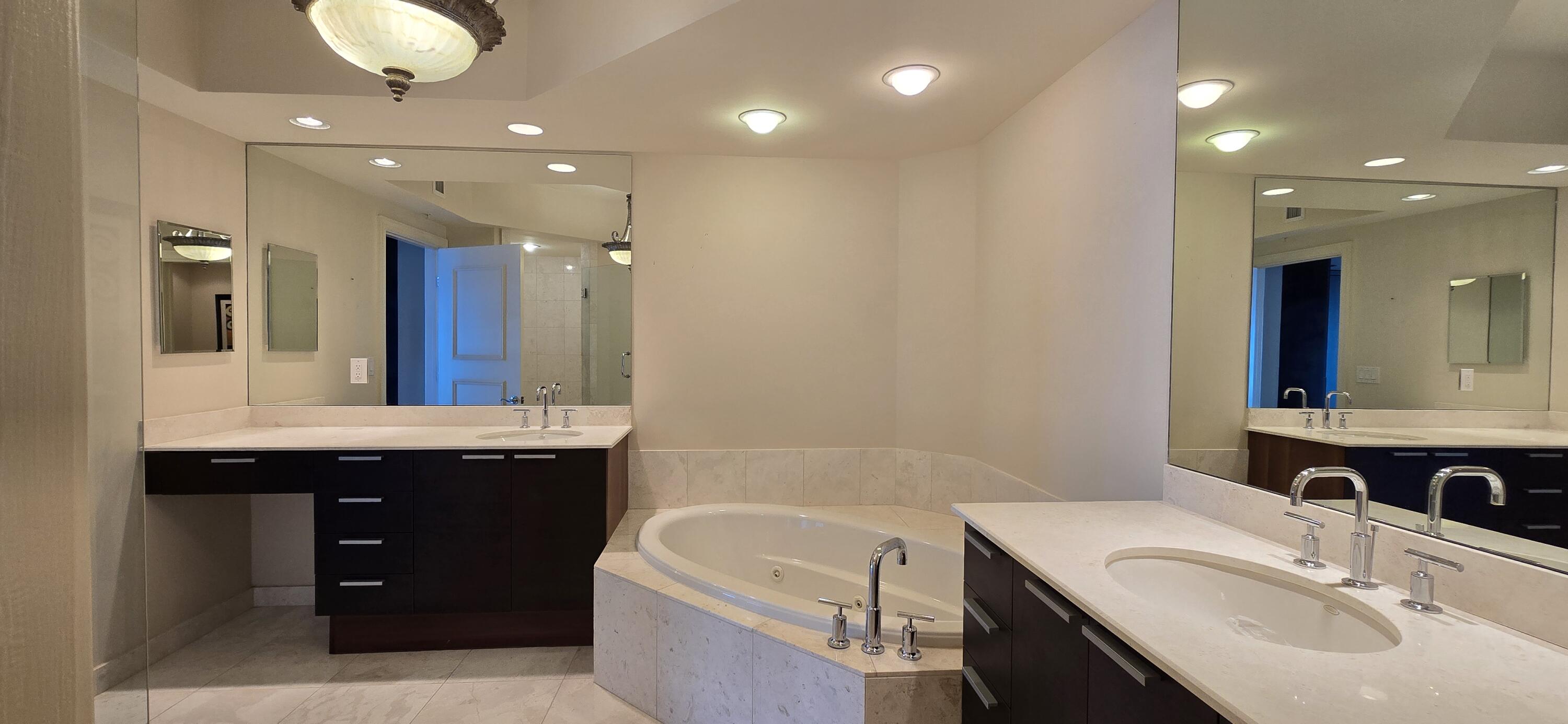 DIPLOMAT OCEANFRONT RESIDENCES - Residential