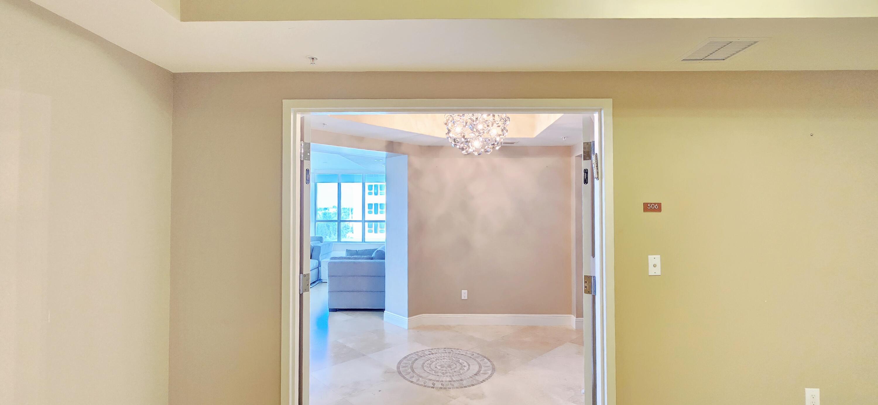 DIPLOMAT OCEANFRONT RESIDENCES - Residential