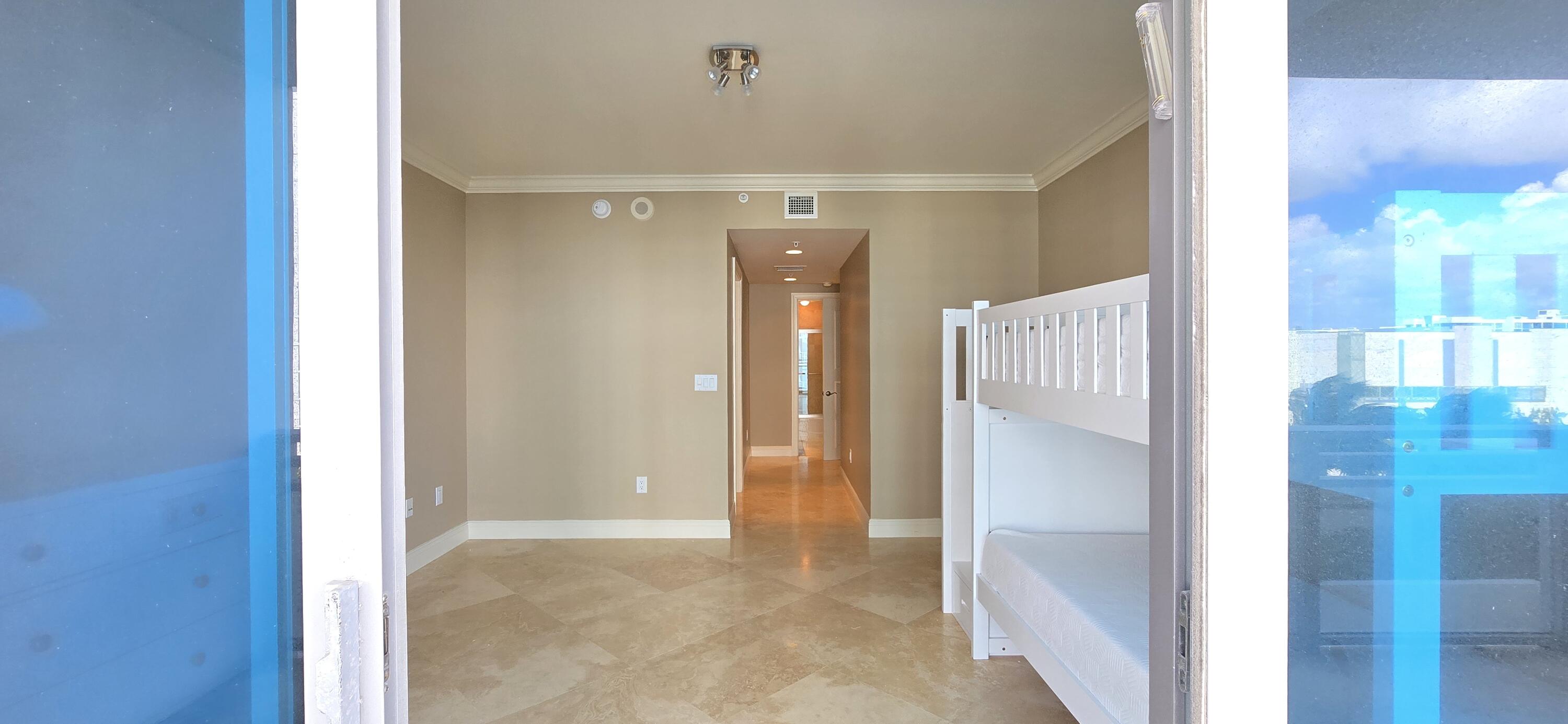 DIPLOMAT OCEANFRONT RESIDENCES - Residential