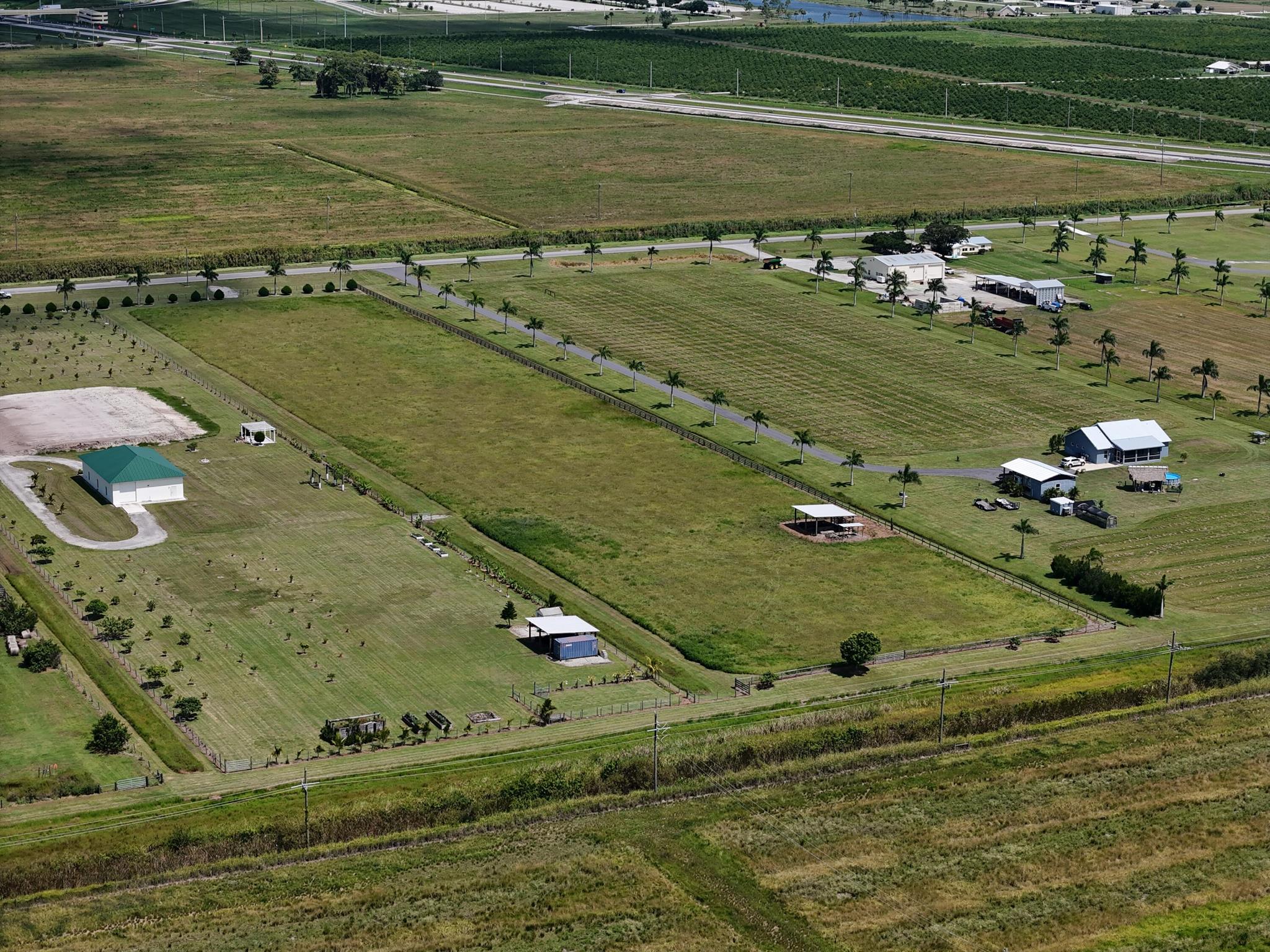 PERSNICKETY FARMS - Land