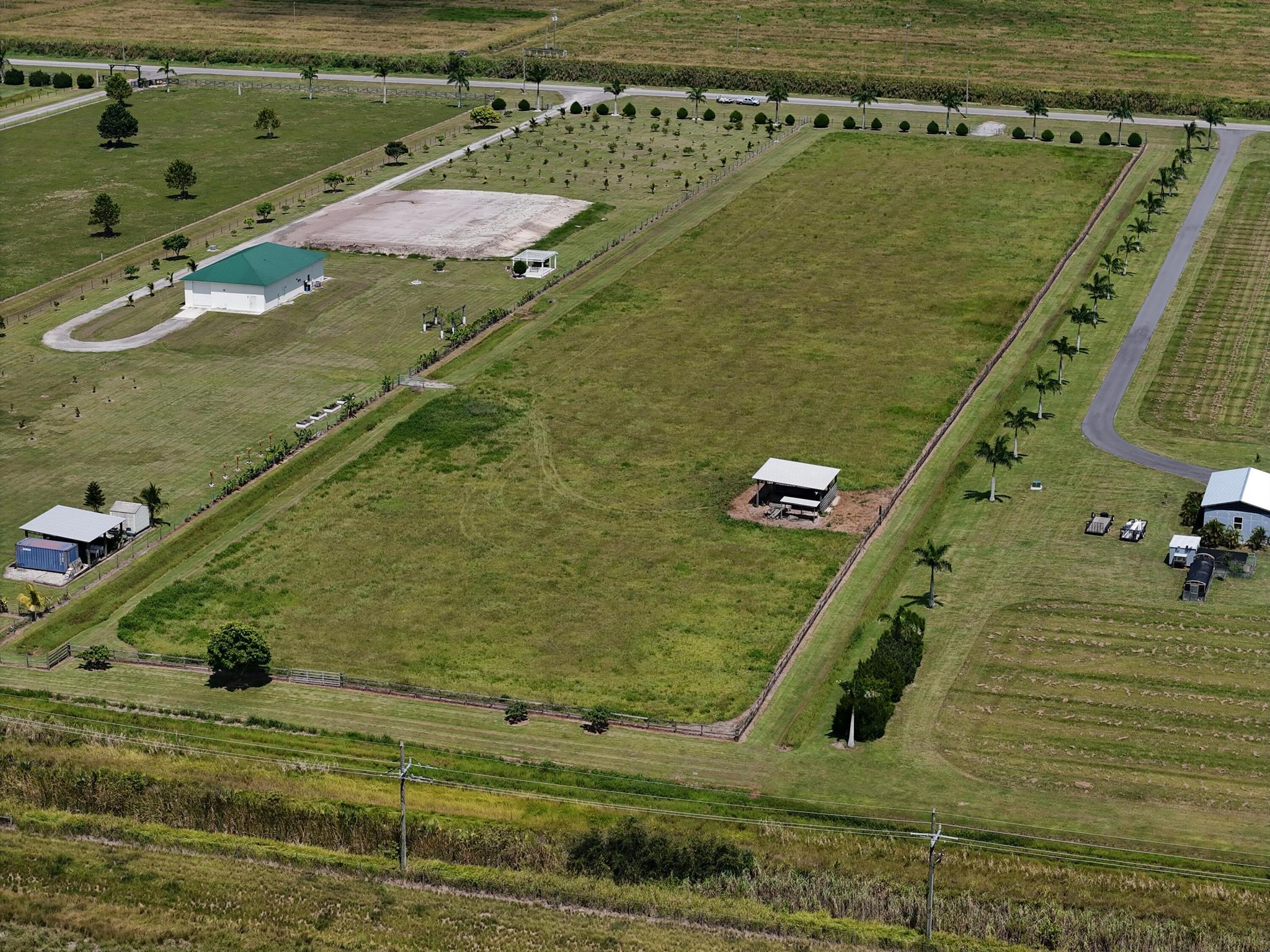 PERSNICKETY FARMS - Land