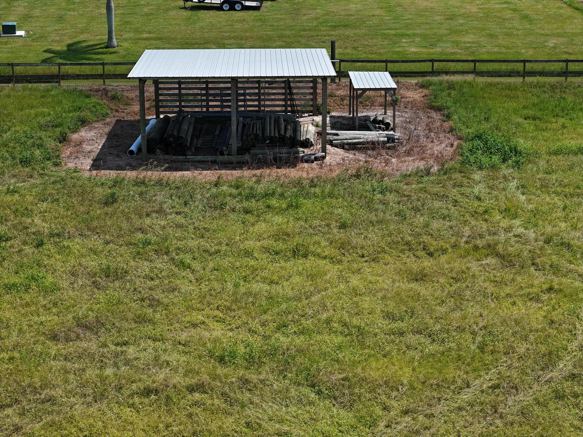 PERSNICKETY FARMS - Land