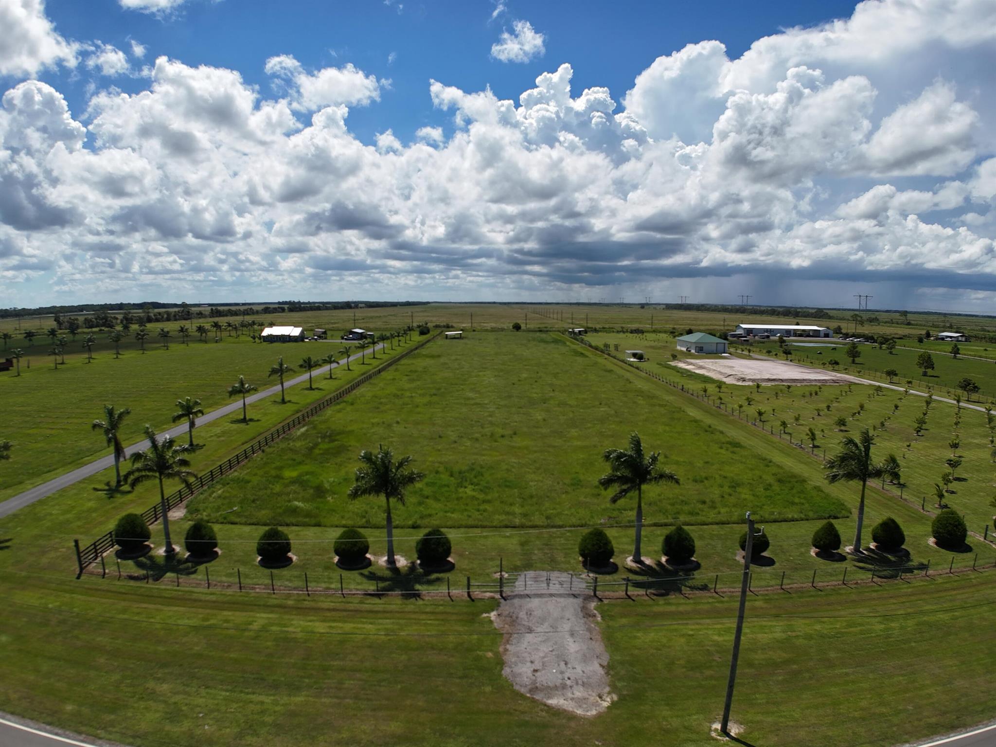 PERSNICKETY FARMS - Land