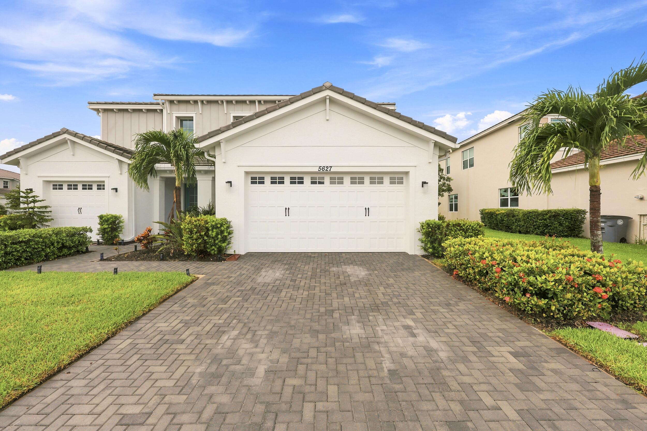 5627 Opal Drive, The Acreage FL 33470