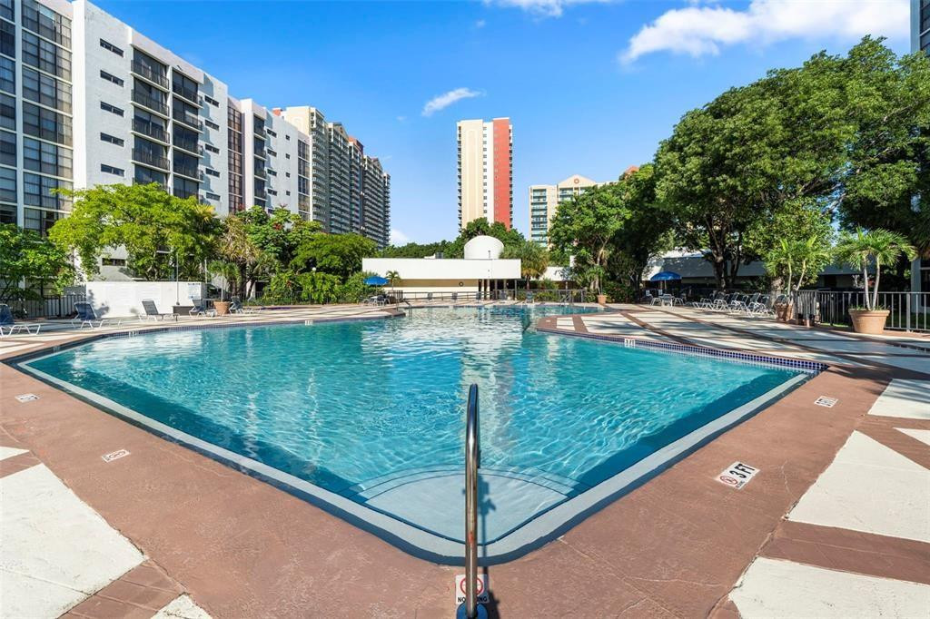 PLAZA OF AMERICAS CONDO - Residential