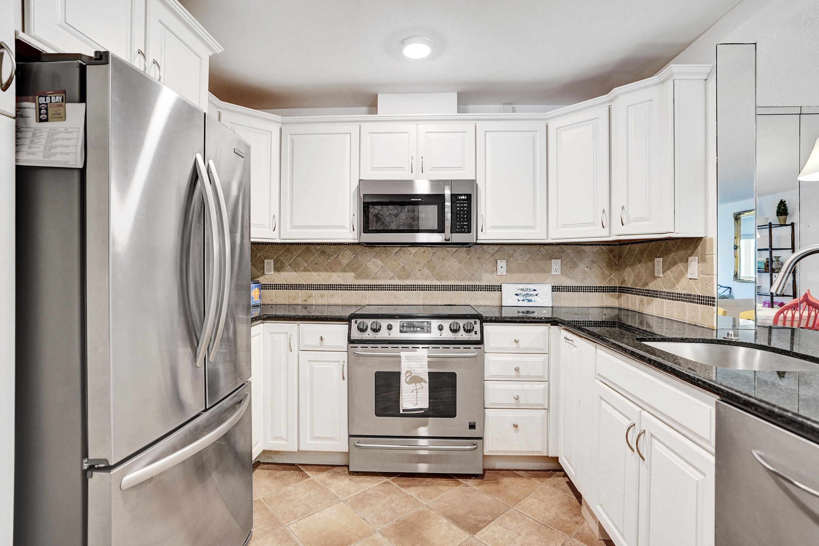 CARAVEL CONDOMINIUM APARTMENTS - Residential Lease