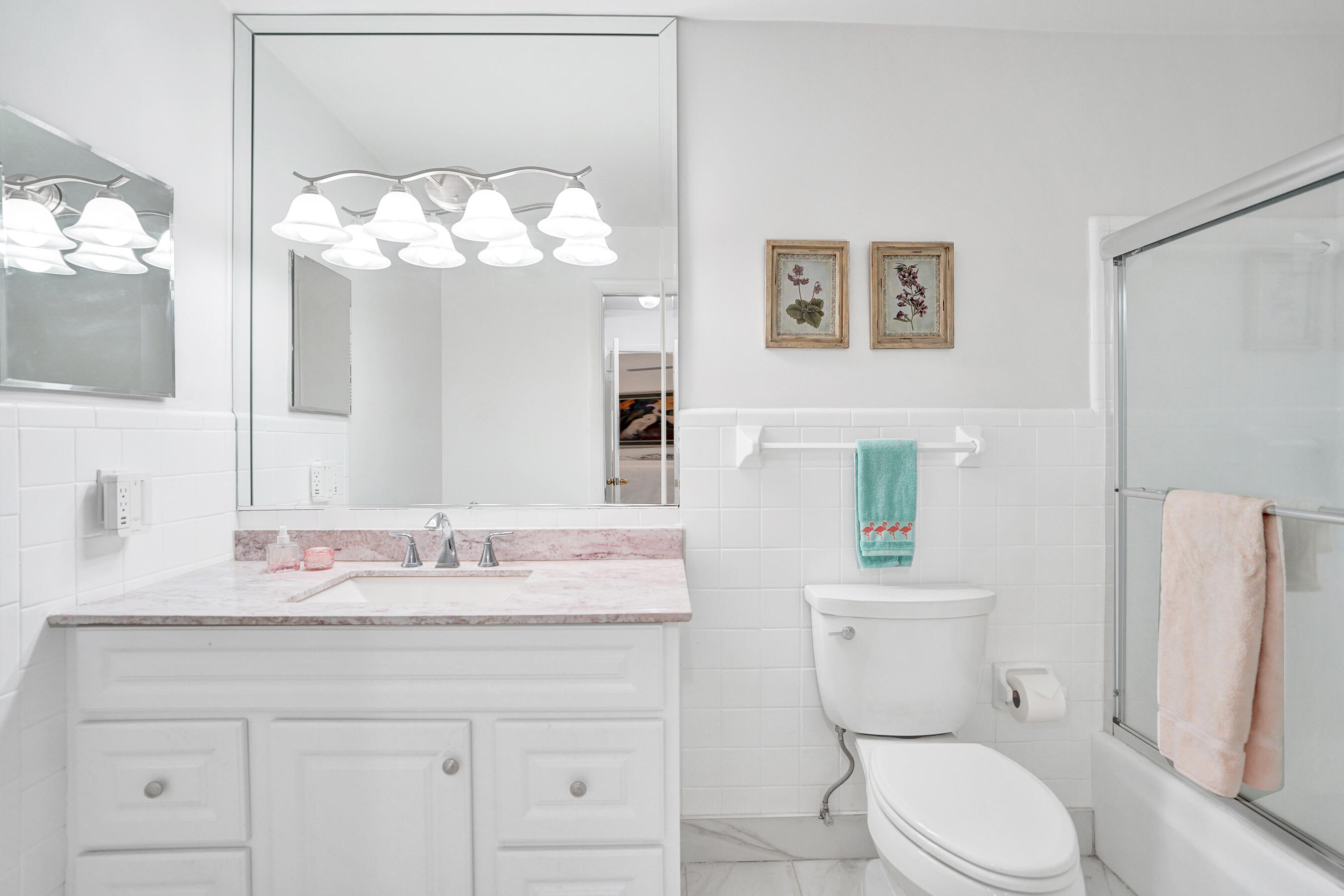 CARAVEL CONDOMINIUM APARTMENTS - Residential Lease