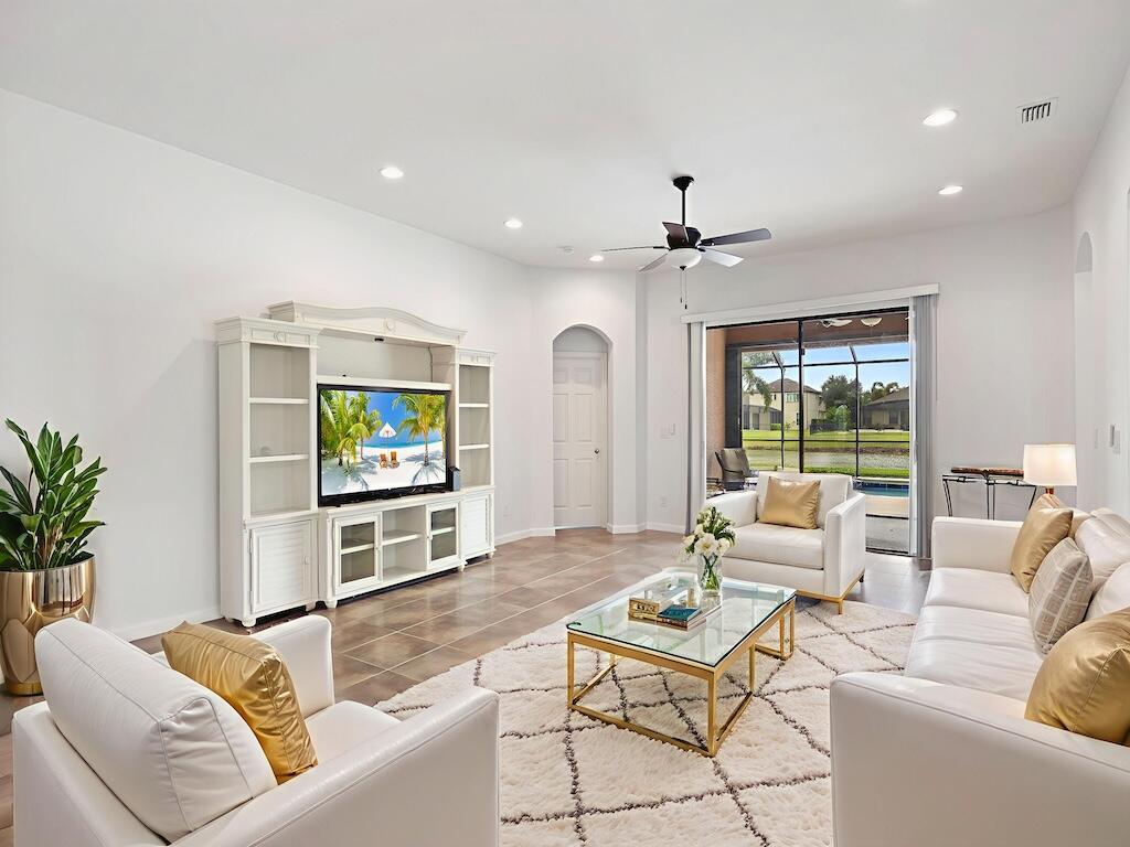 4842 Ashley Lake Circle