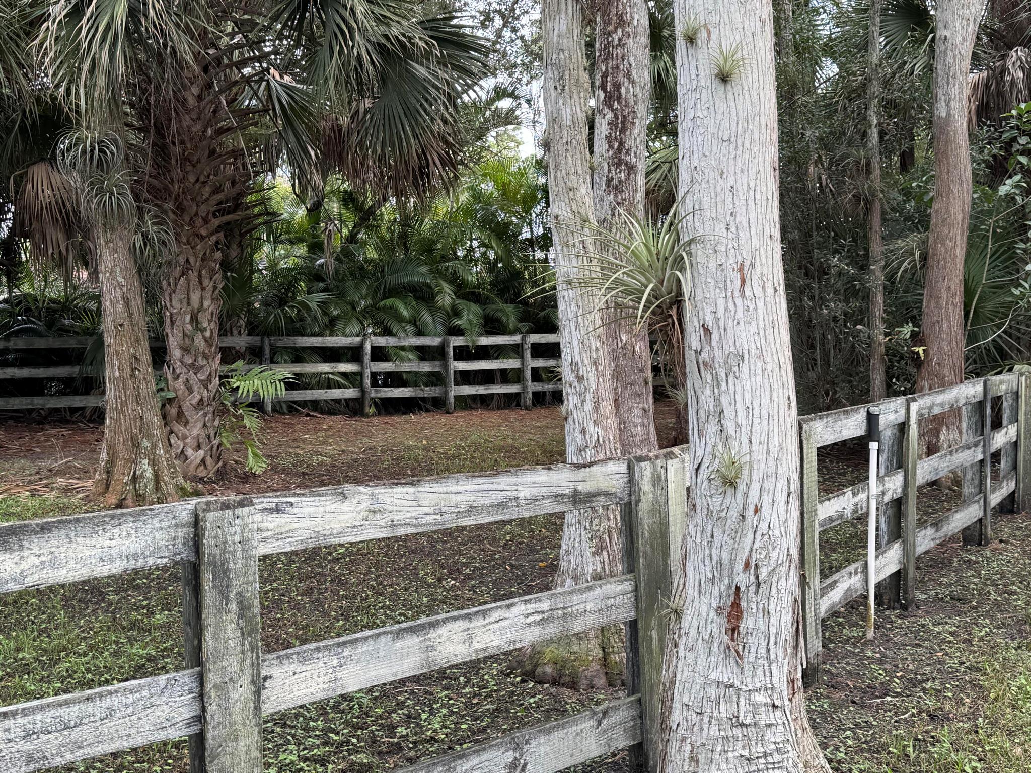 Loxahatchee Groves - Land