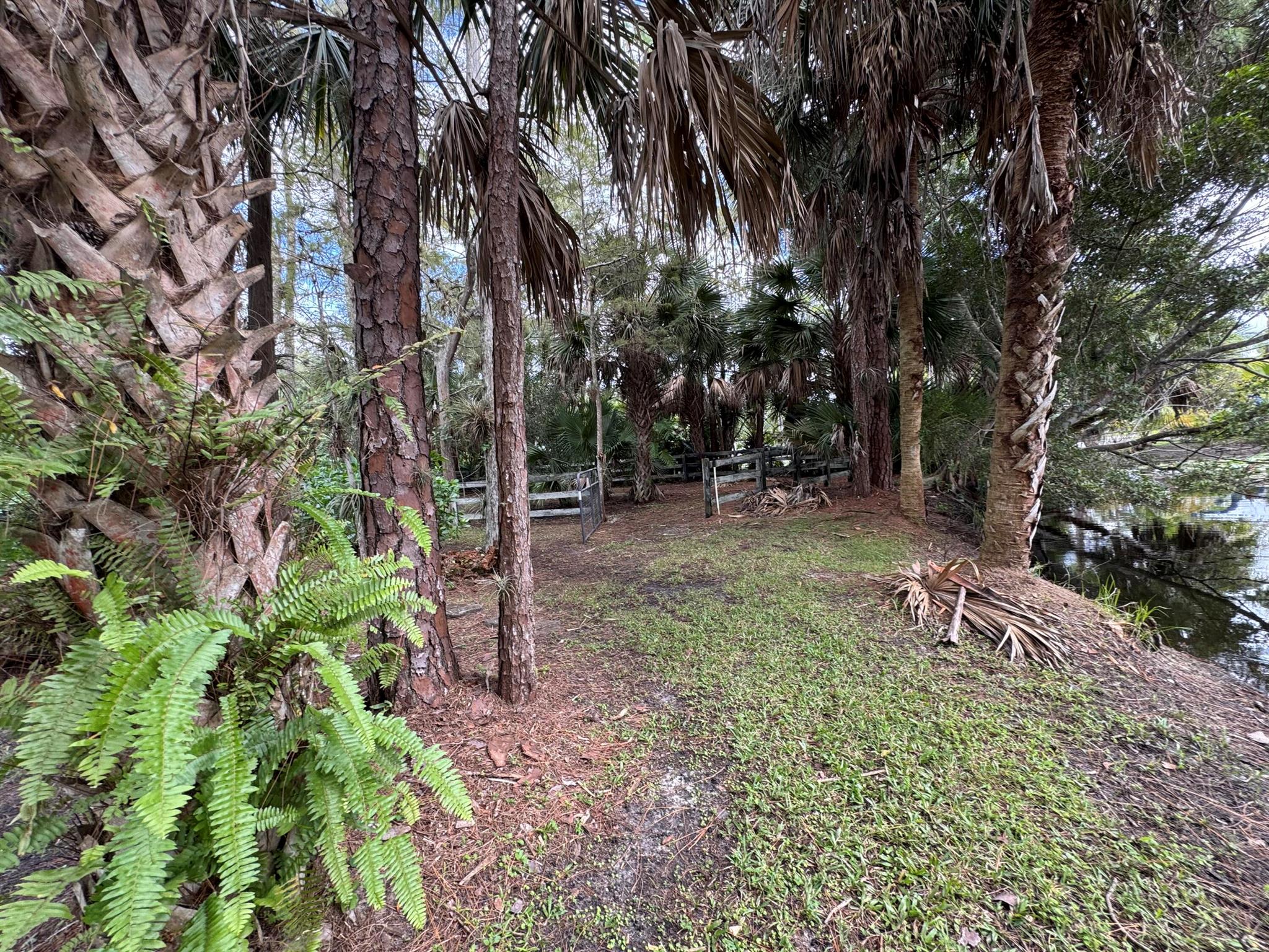 Loxahatchee Groves - Land