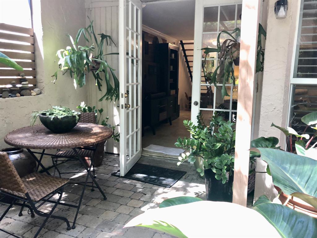 CYPRESS COVE CONDO - Residential